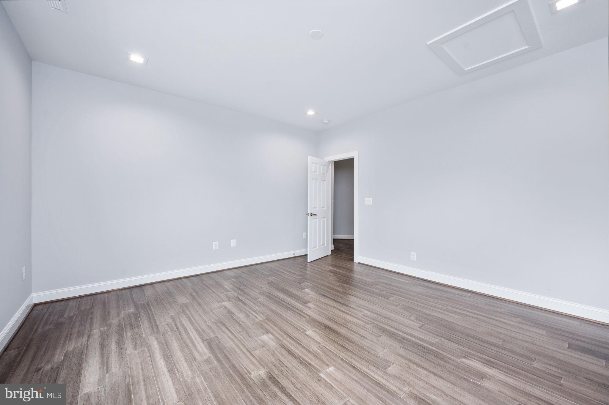 FAWN LAKE - Residential Lease