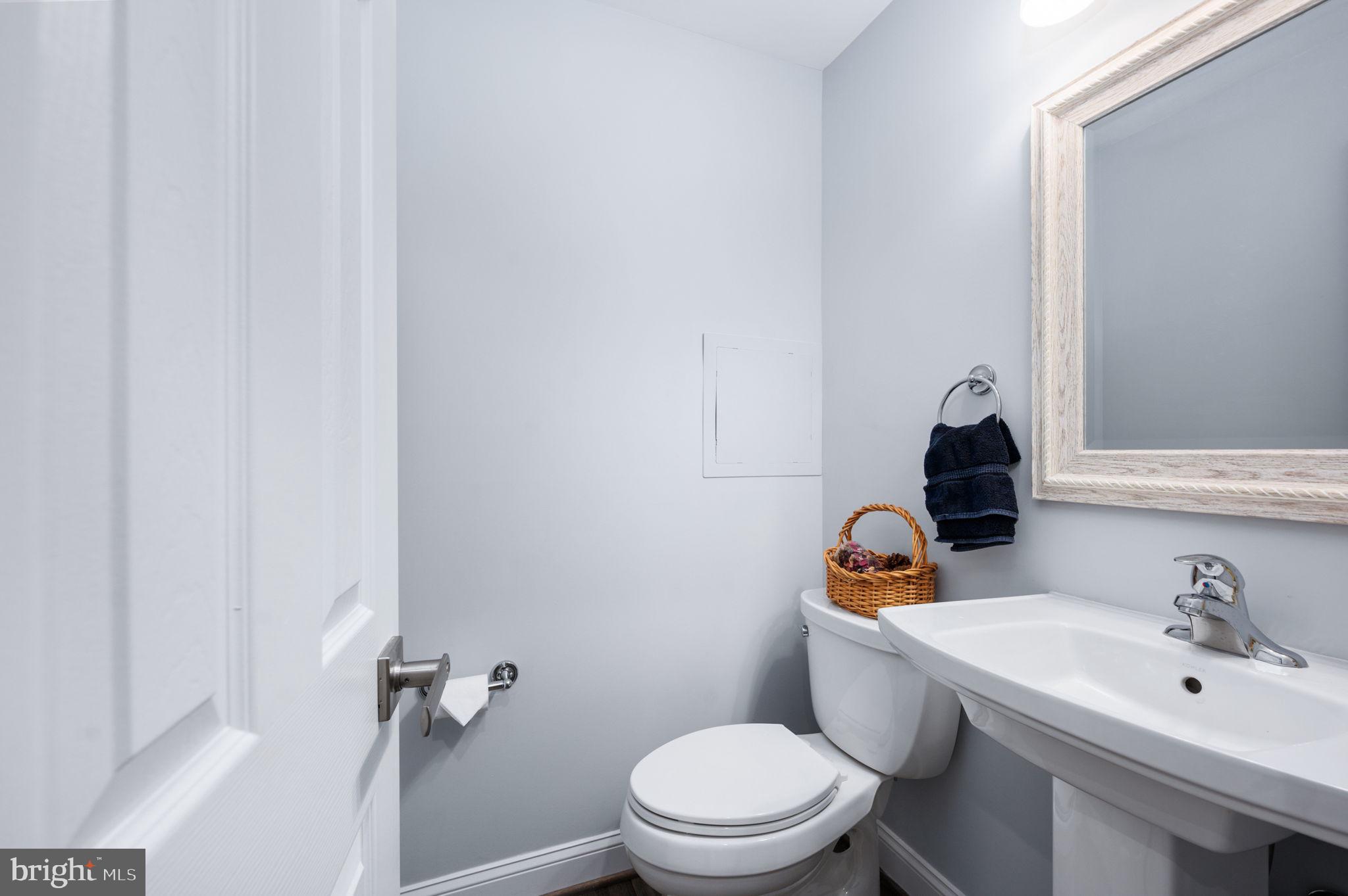 FAWN LAKE - Residential Lease