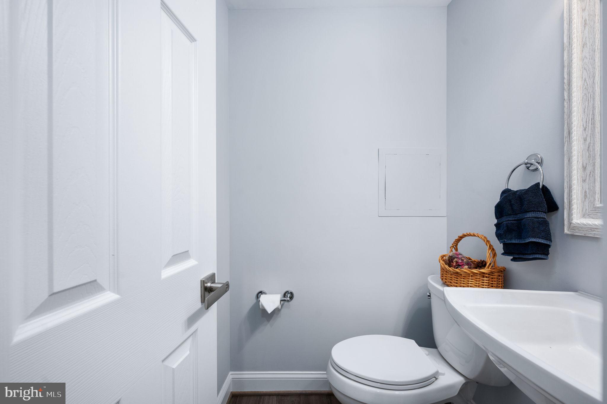 FAWN LAKE - Residential Lease