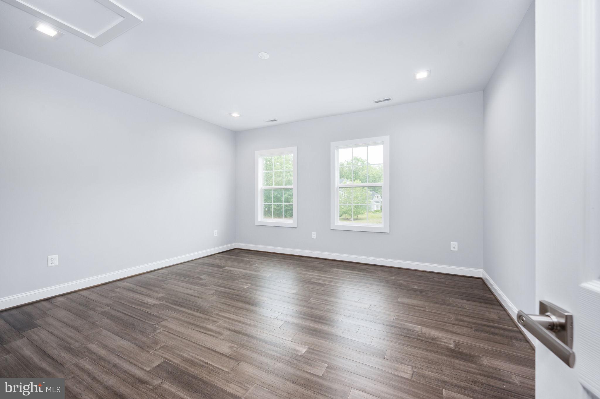 FAWN LAKE - Residential Lease