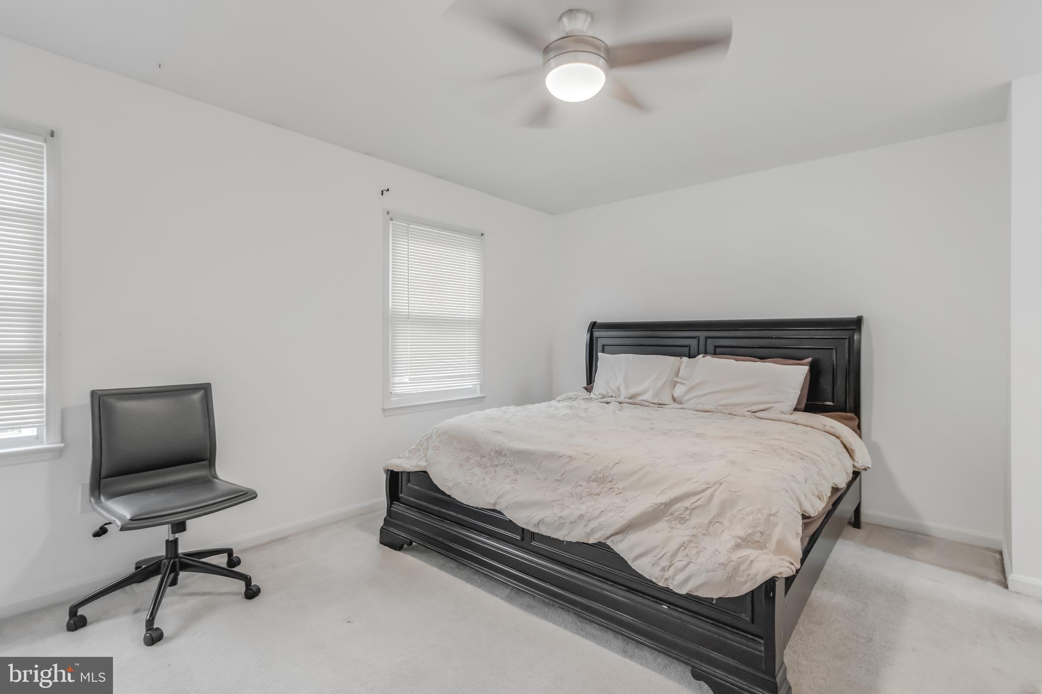 THOUSAND OAKS - Residential