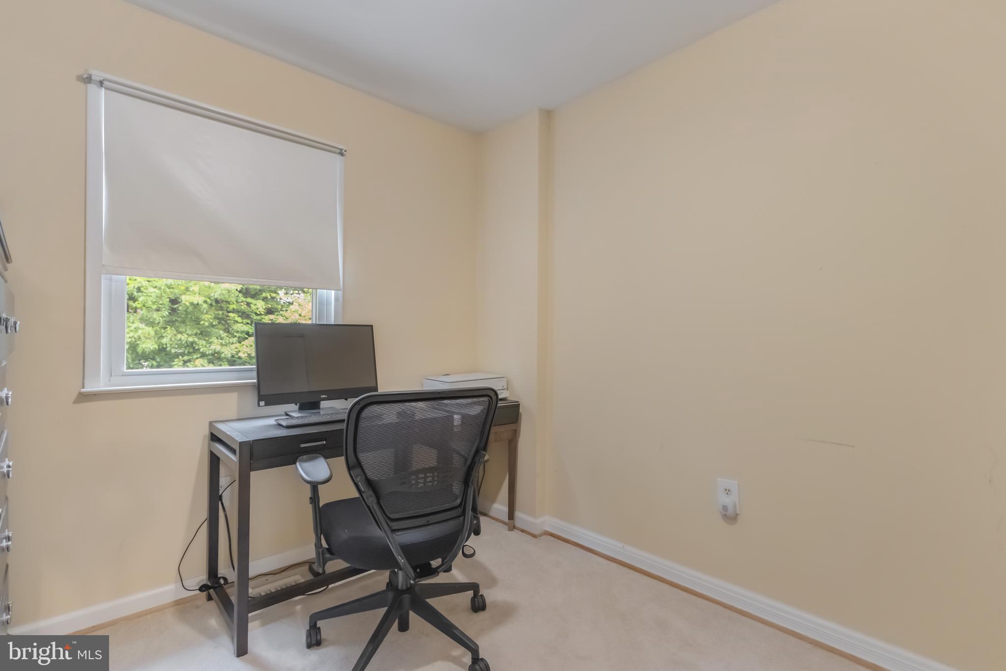 THOUSAND OAKS - Residential