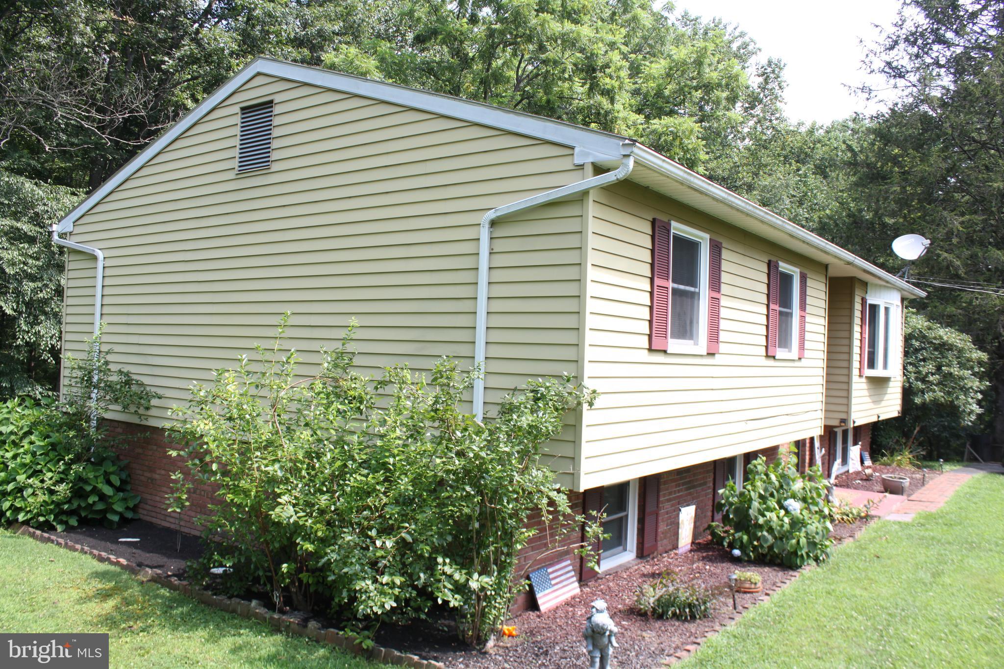1780 SUNNYHILL LANE