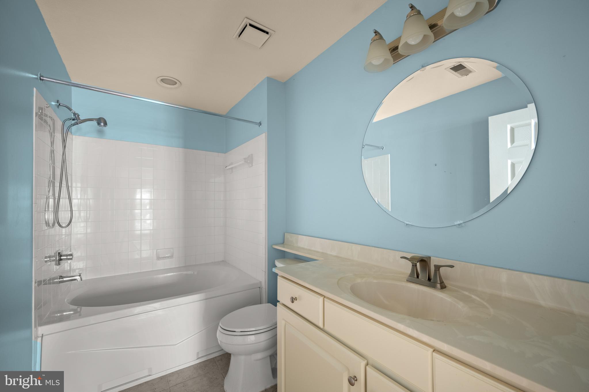 BRISTOL GREEN - Residential