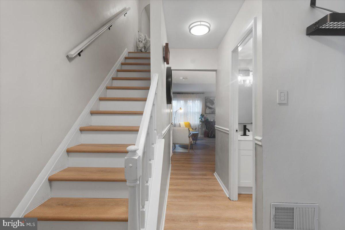 CROFTON SQUARE - Residential