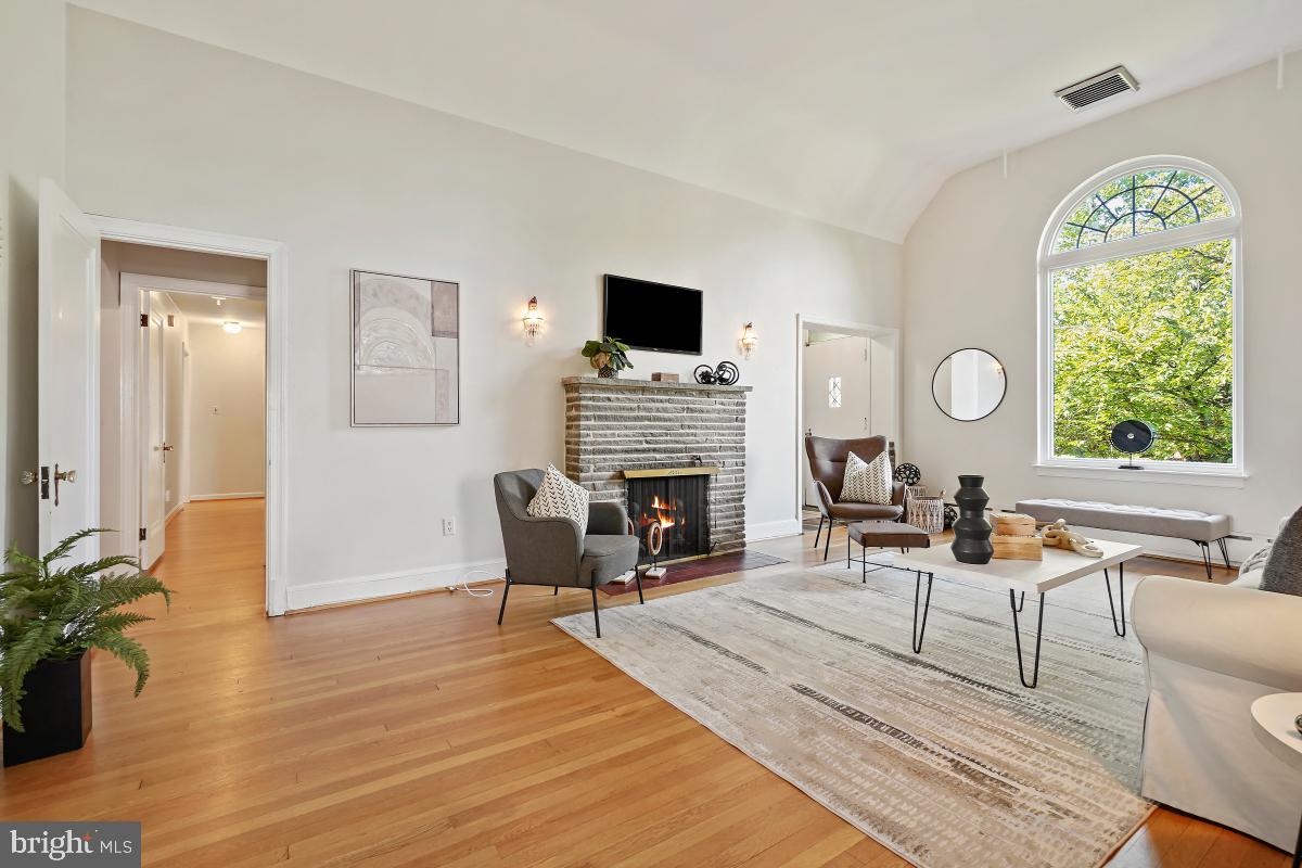 HIGHLAND VIEW - Residential