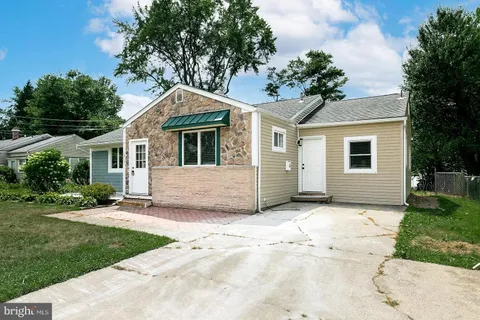 1913 Delicious Way, Cherry Hill, NJ MLS: NJCD2089360