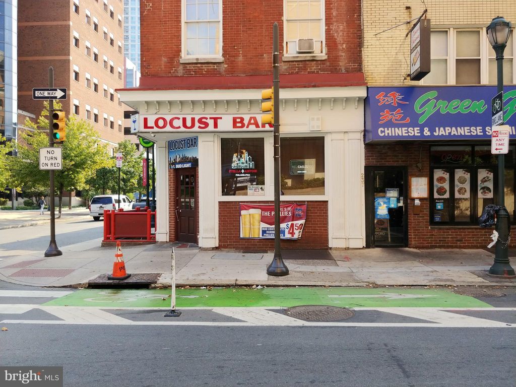 Photo of 235 S 10th Street, PHILADELPHIA, PA 19107 (MLS # PAPH2549482)