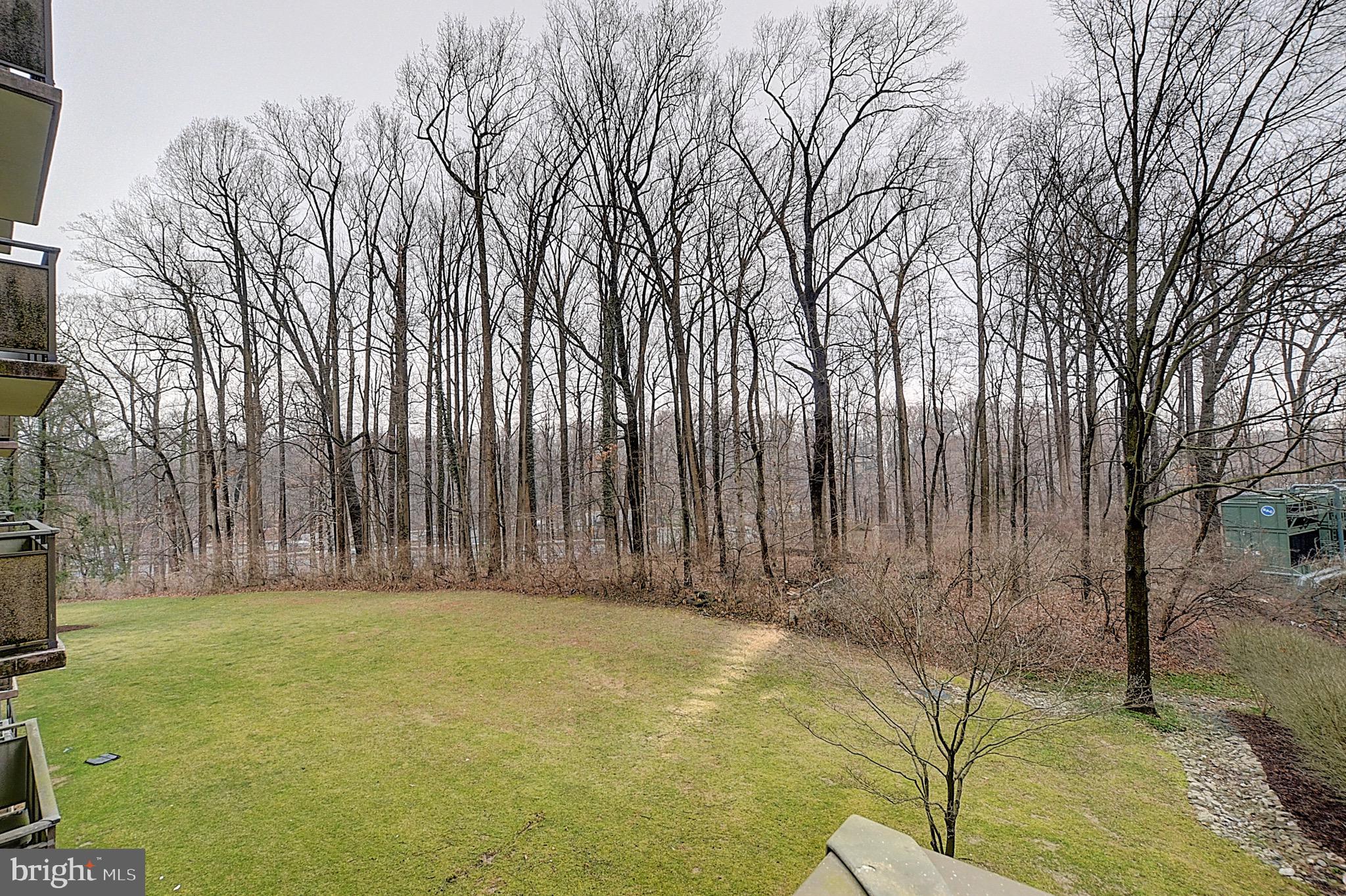 PROMENADE TOWERS - Residential