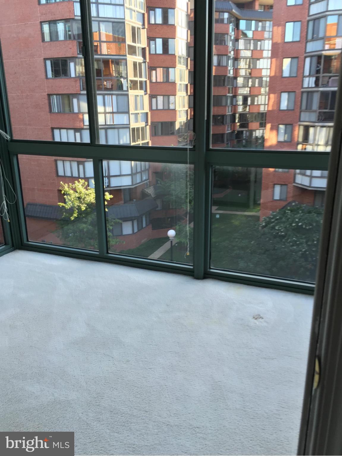 WINDSOR PLAZA - Residential Lease