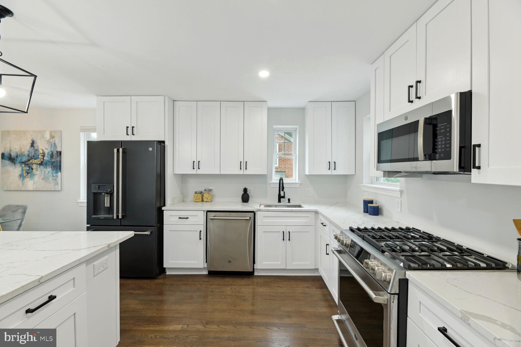 MICHIGAN PARK HILLS - Residential