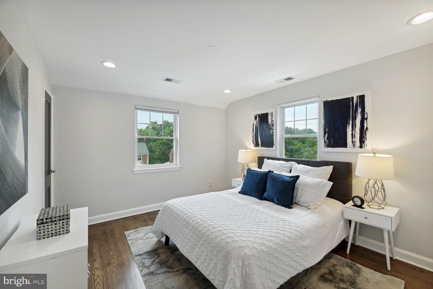 MICHIGAN PARK HILLS - Residential