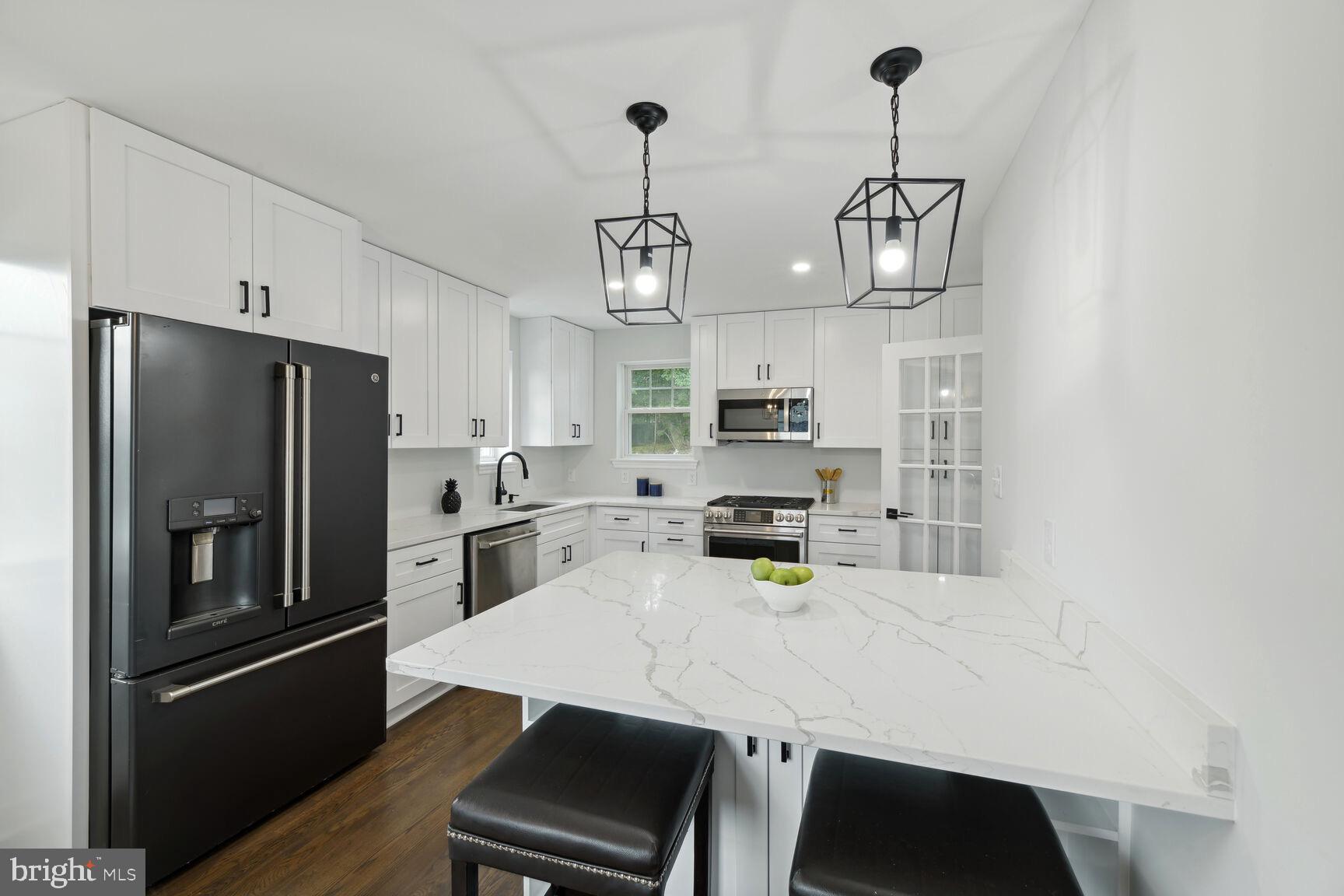 MICHIGAN PARK HILLS - Residential