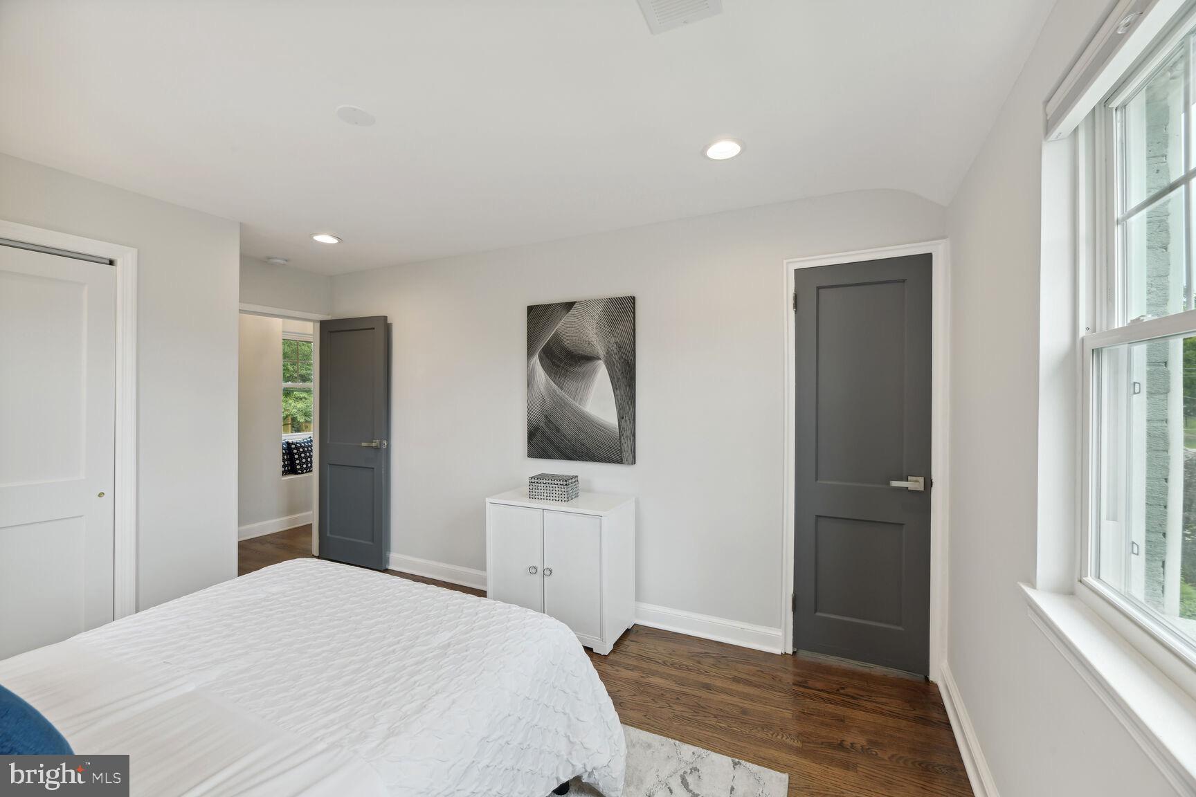 MICHIGAN PARK HILLS - Residential