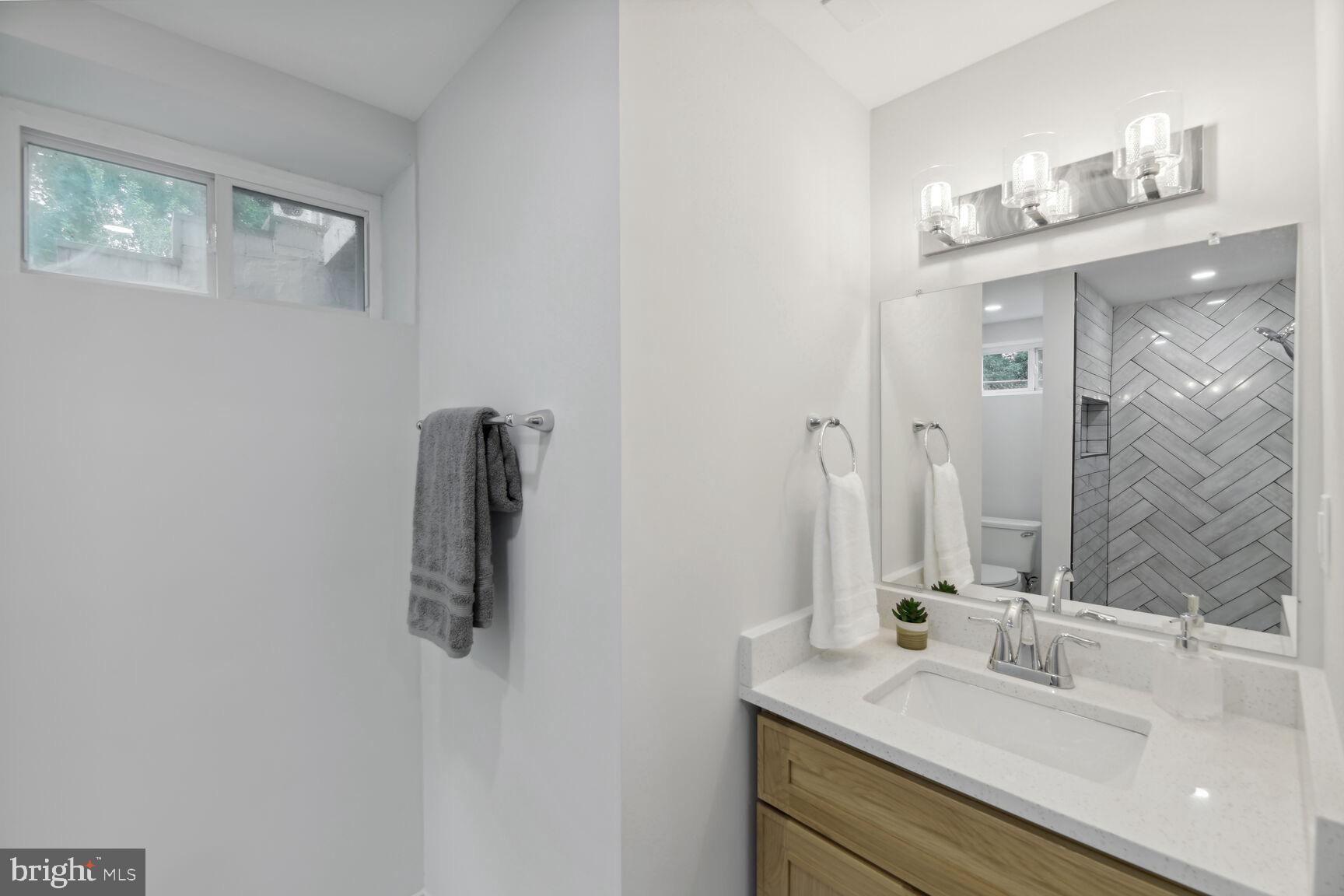 MICHIGAN PARK HILLS - Residential