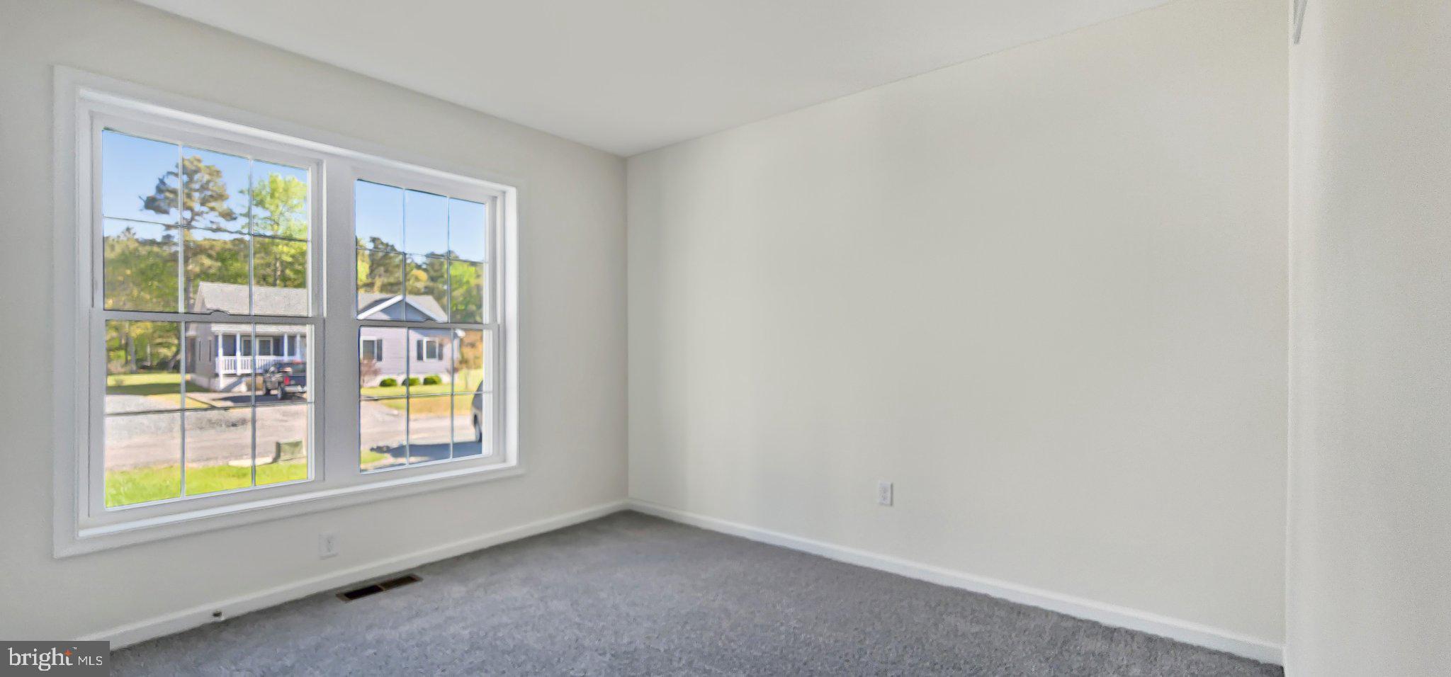 CAPTAIN'S COVE - Residential