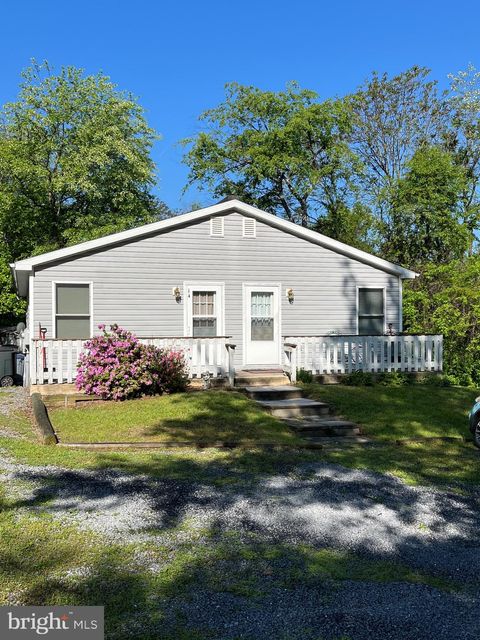 Townhouse For Rent - 14 Cadet Lane<br/> MARTINSBURG, WV 25404