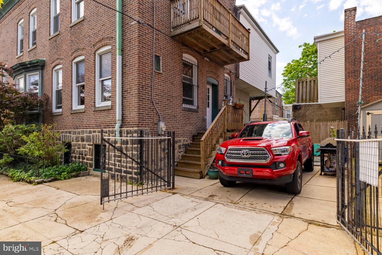 WEST POWELTON - Residential