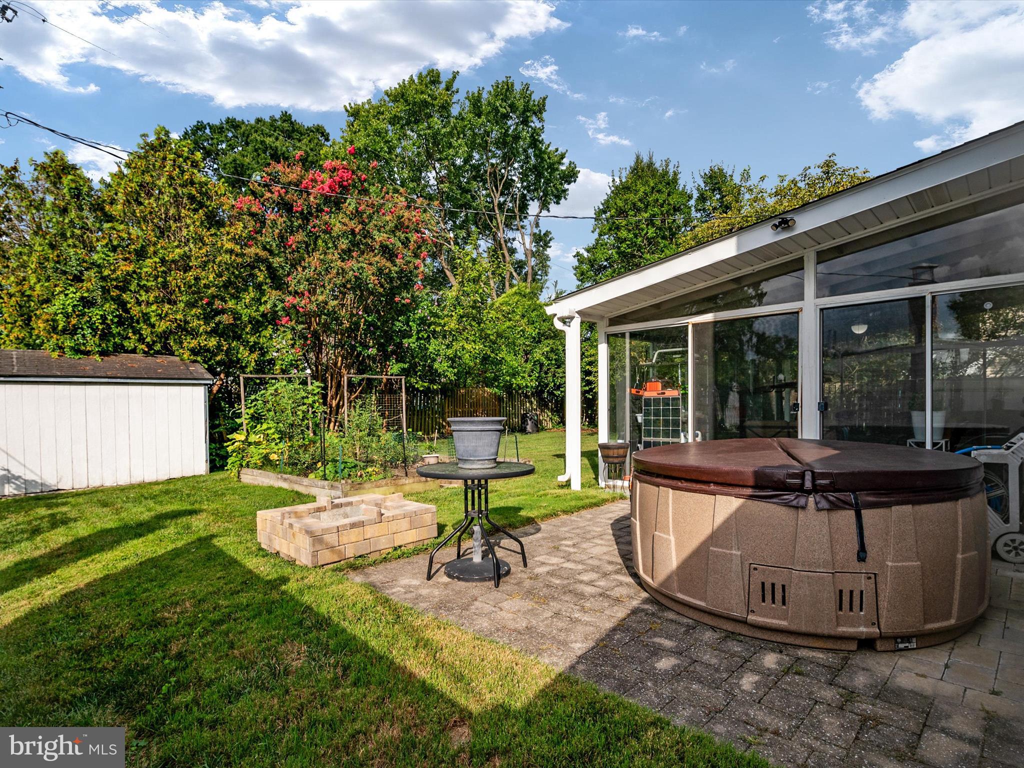 SOMERSET AT BELAIR - Residential