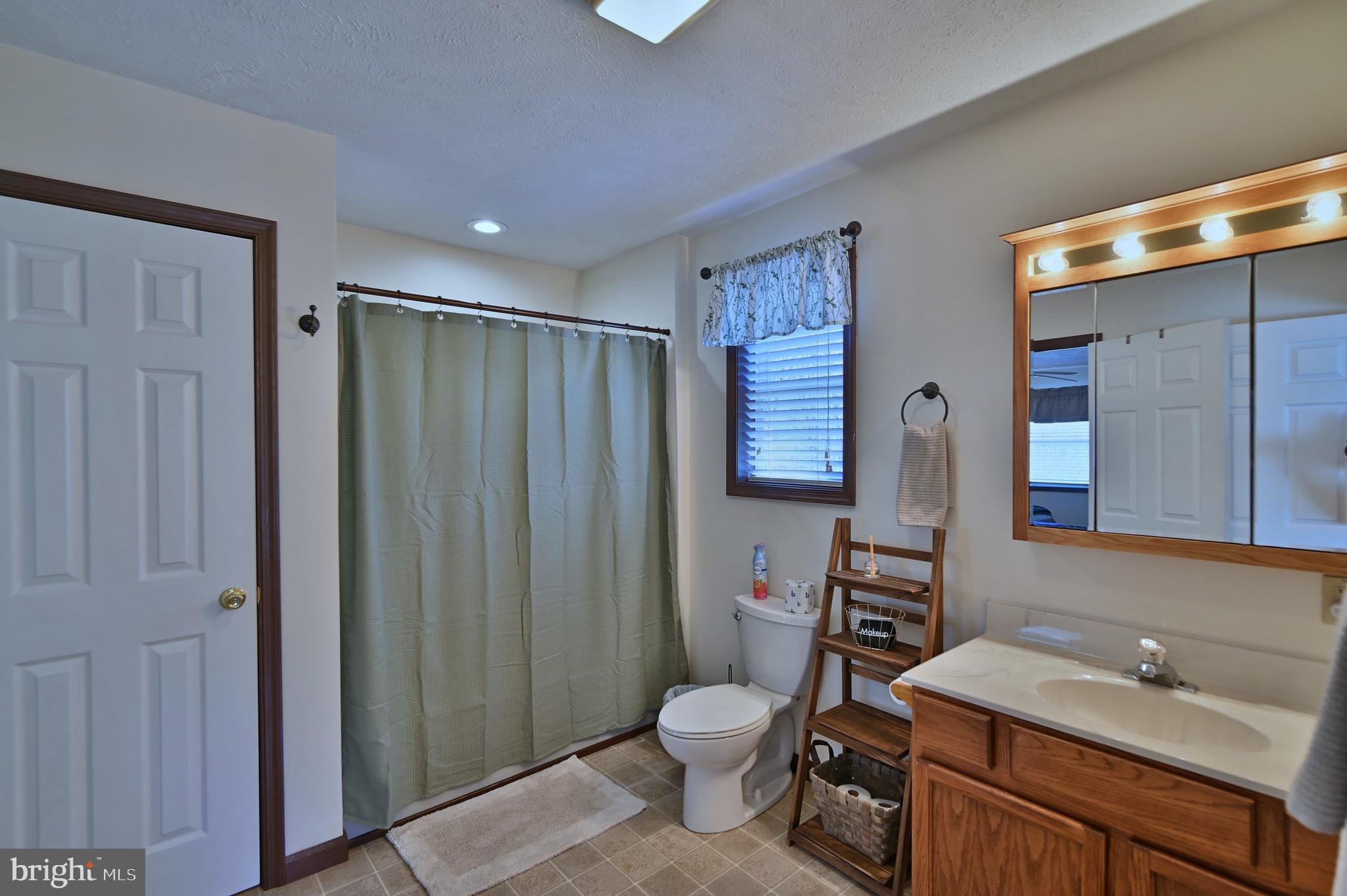 TOWAMENSING TRAILS - Residential