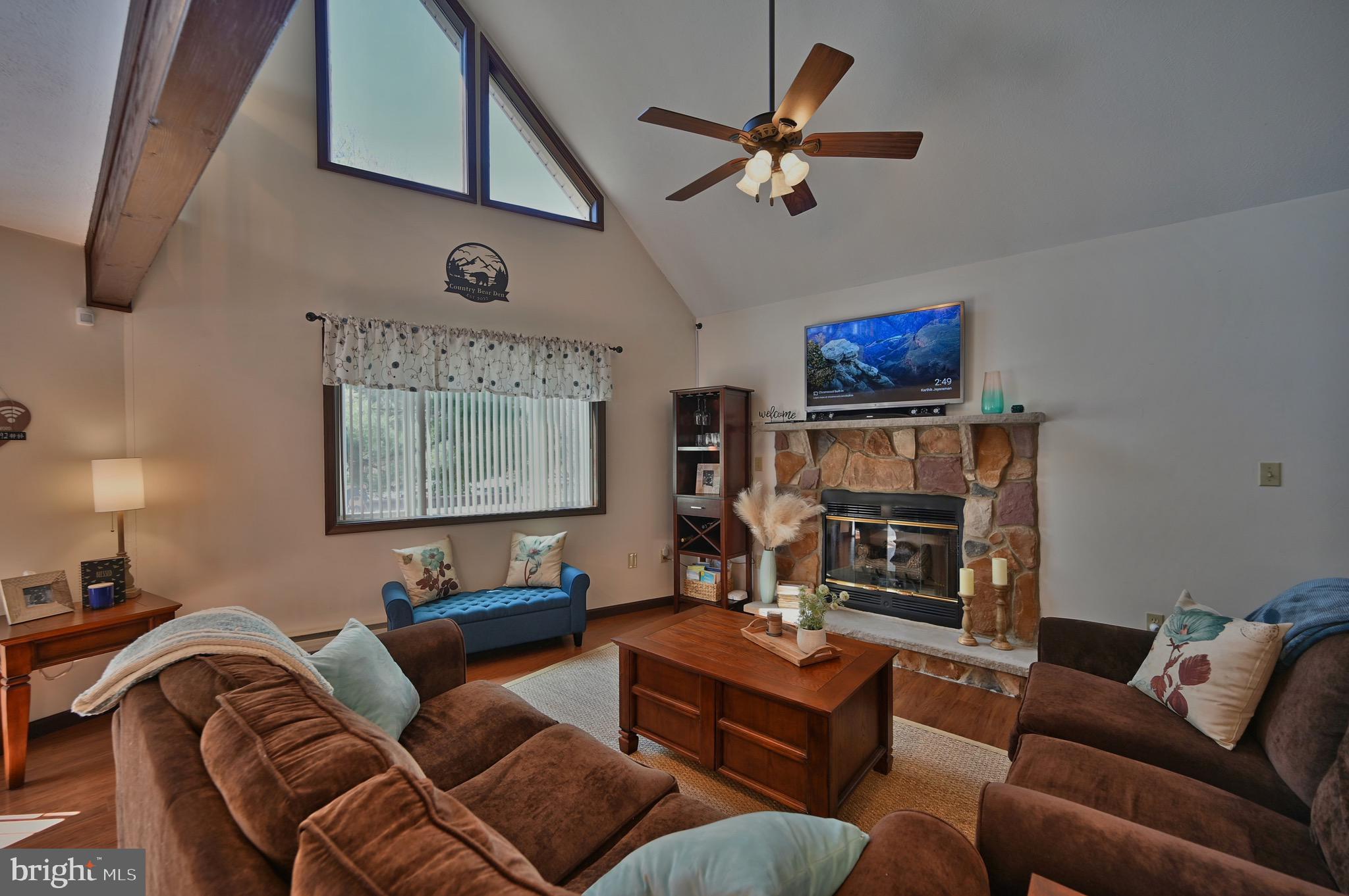 TOWAMENSING TRAILS - Residential