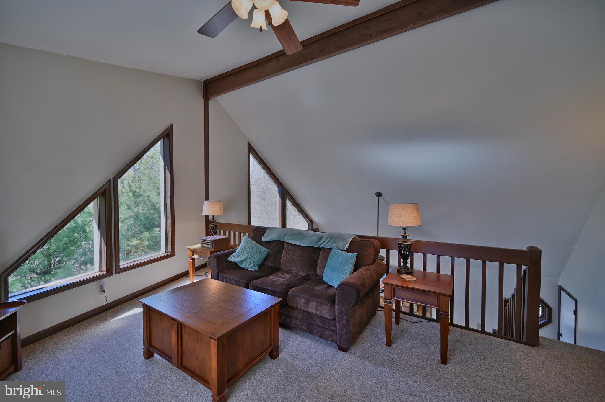 TOWAMENSING TRAILS - Residential