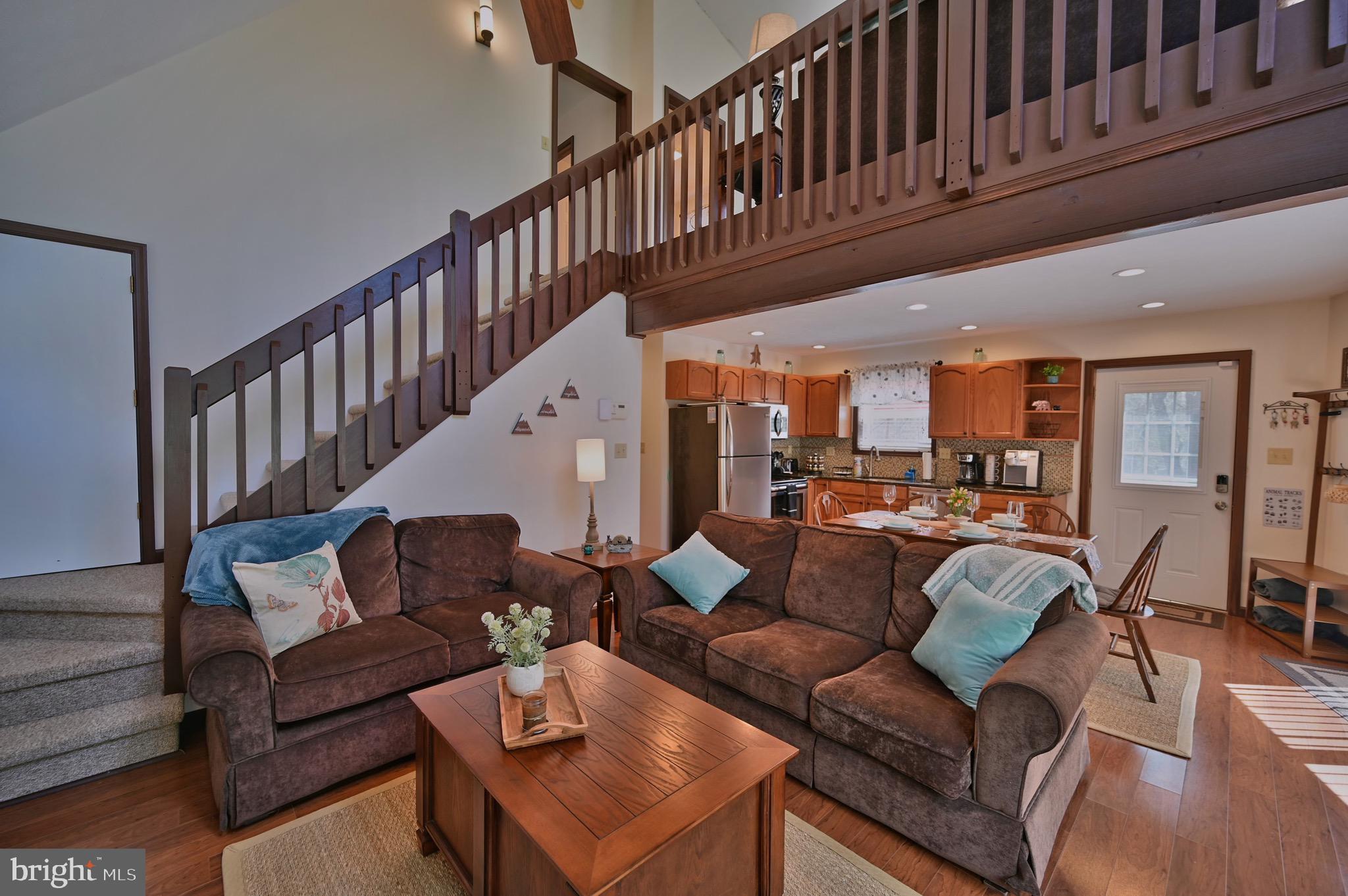 TOWAMENSING TRAILS - Residential