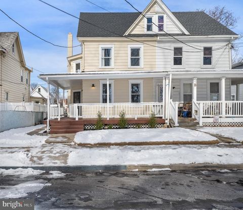 Photo of 53 Spring Garden Street, RIVERSIDE, NJ 08075 (MLS # NJBL2104310)