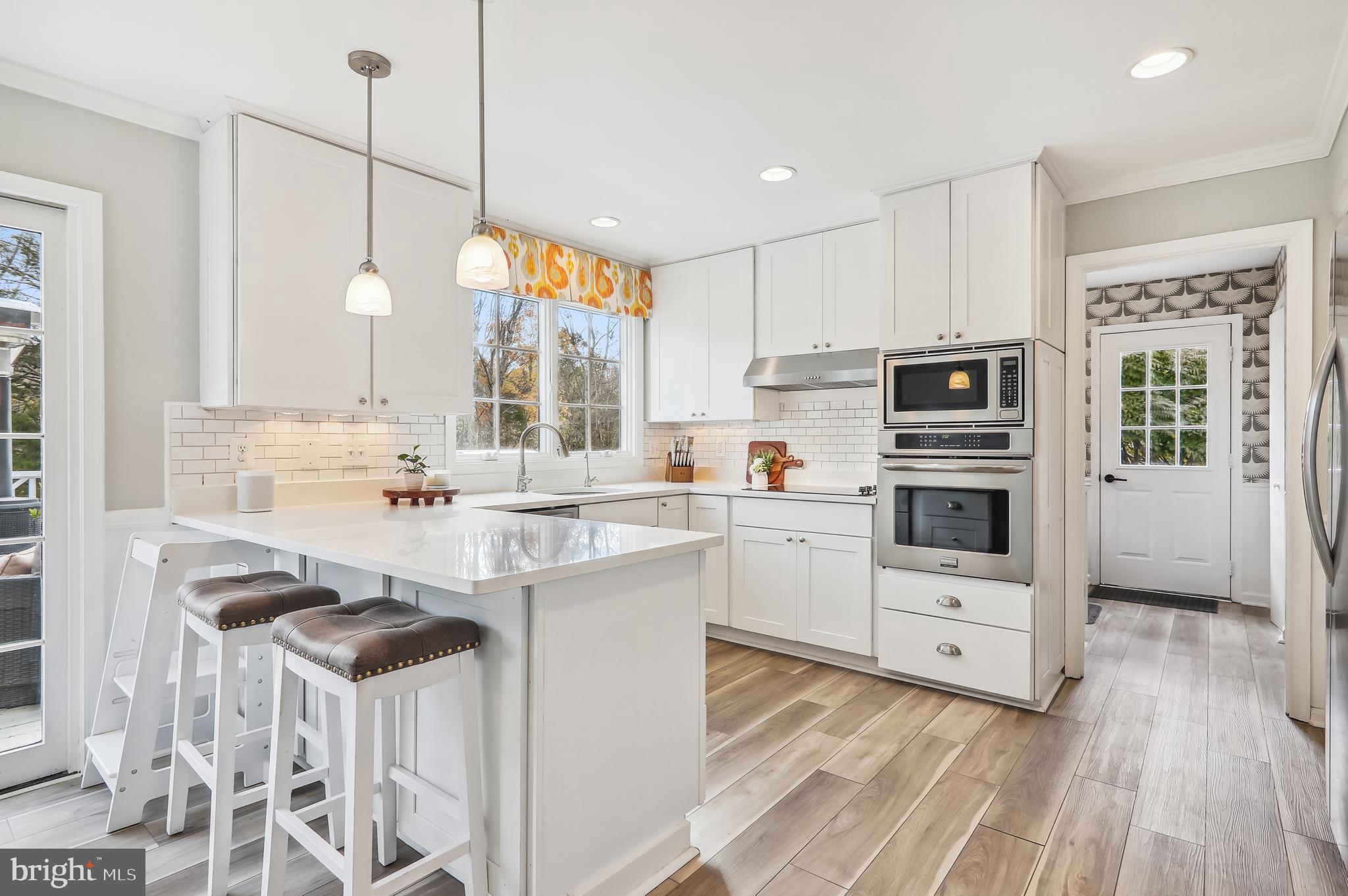 RIVERS EDGE - Residential