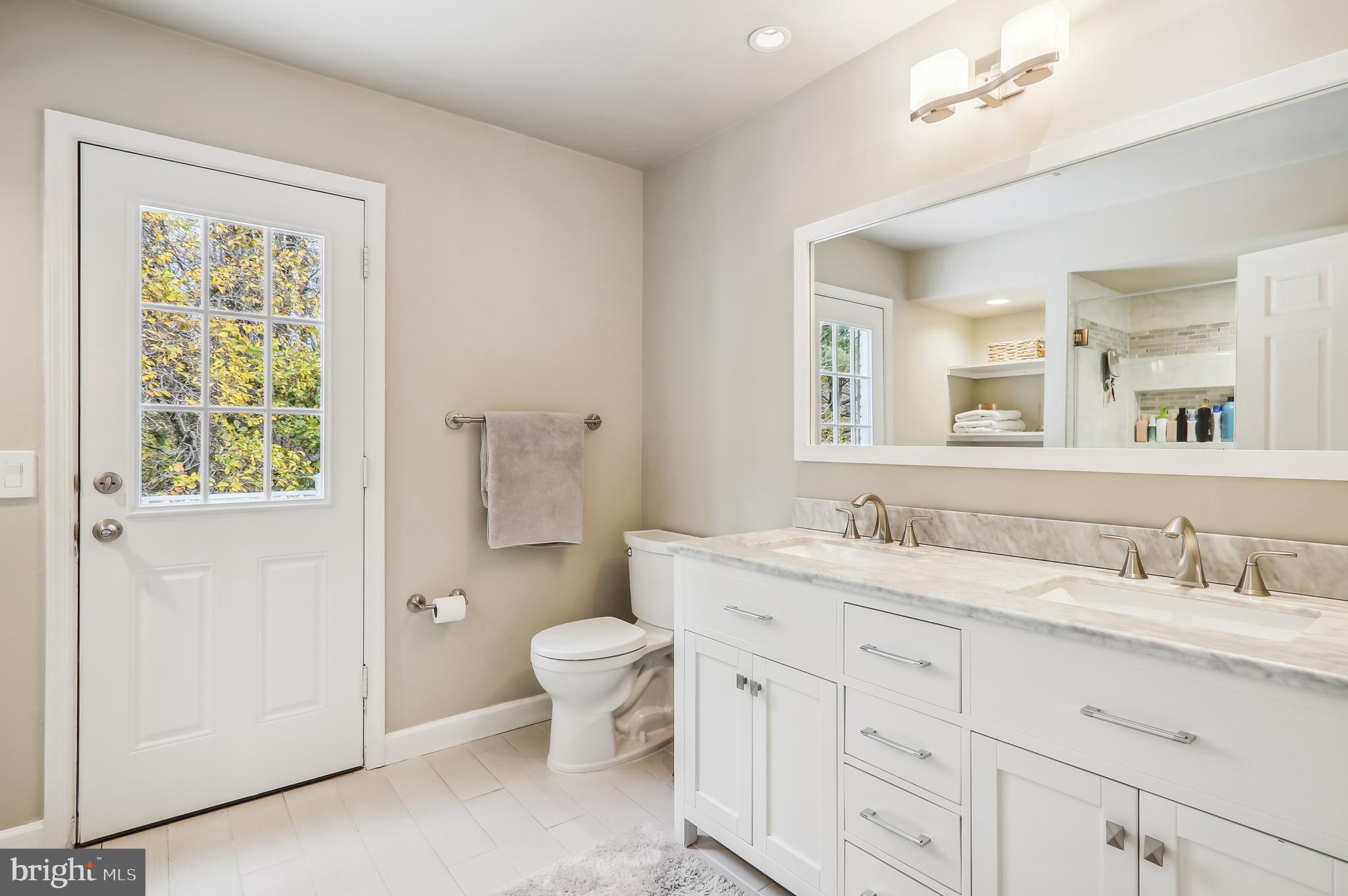 RIVERS EDGE - Residential