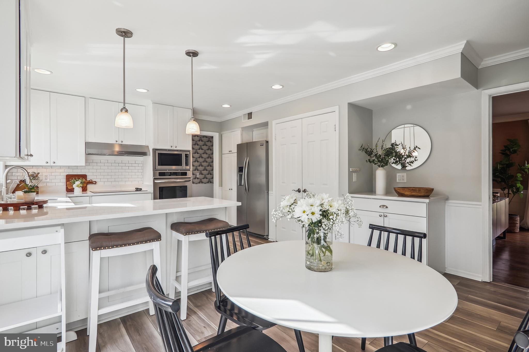 RIVERS EDGE - Residential