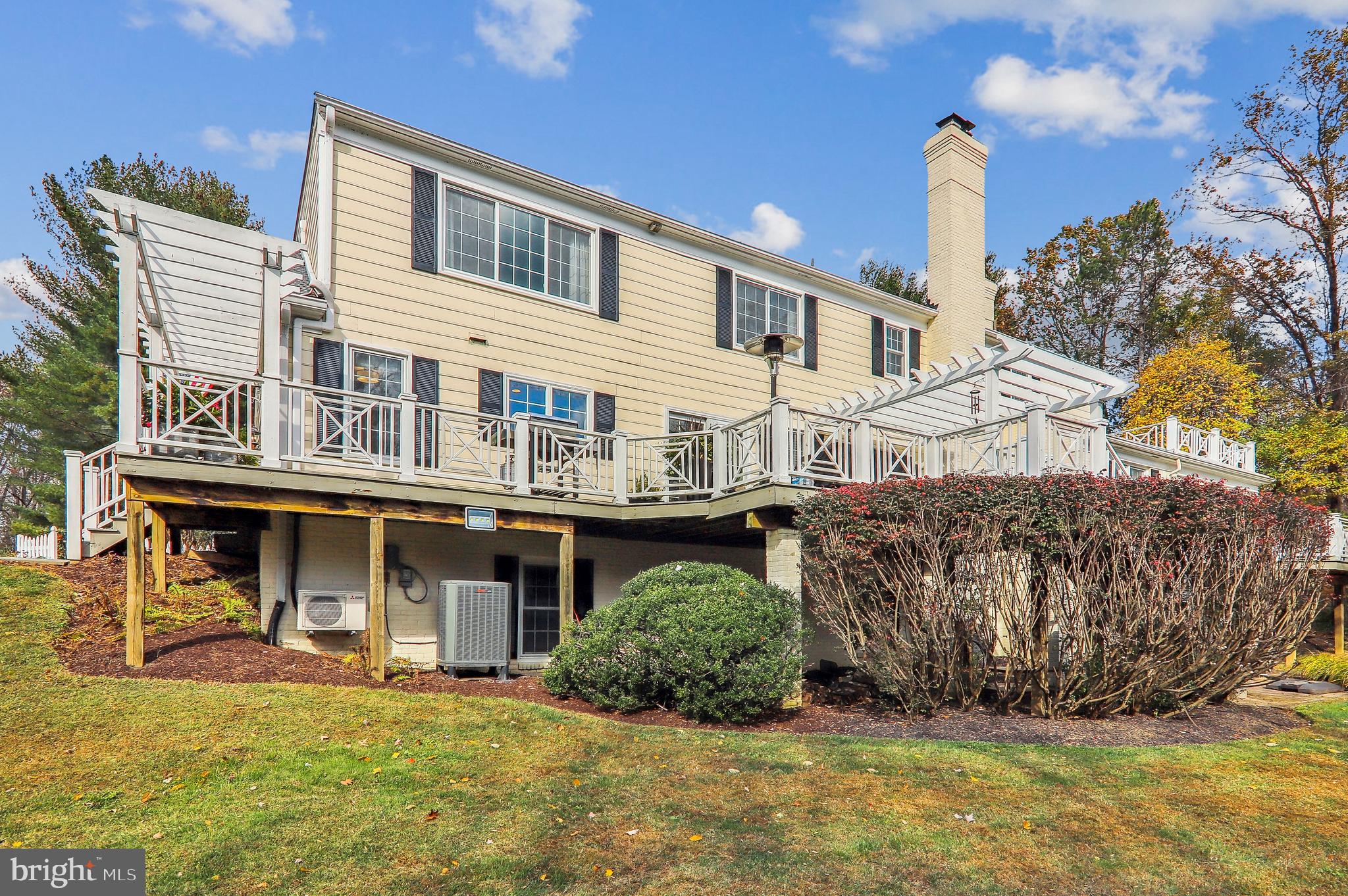 RIVERS EDGE - Residential