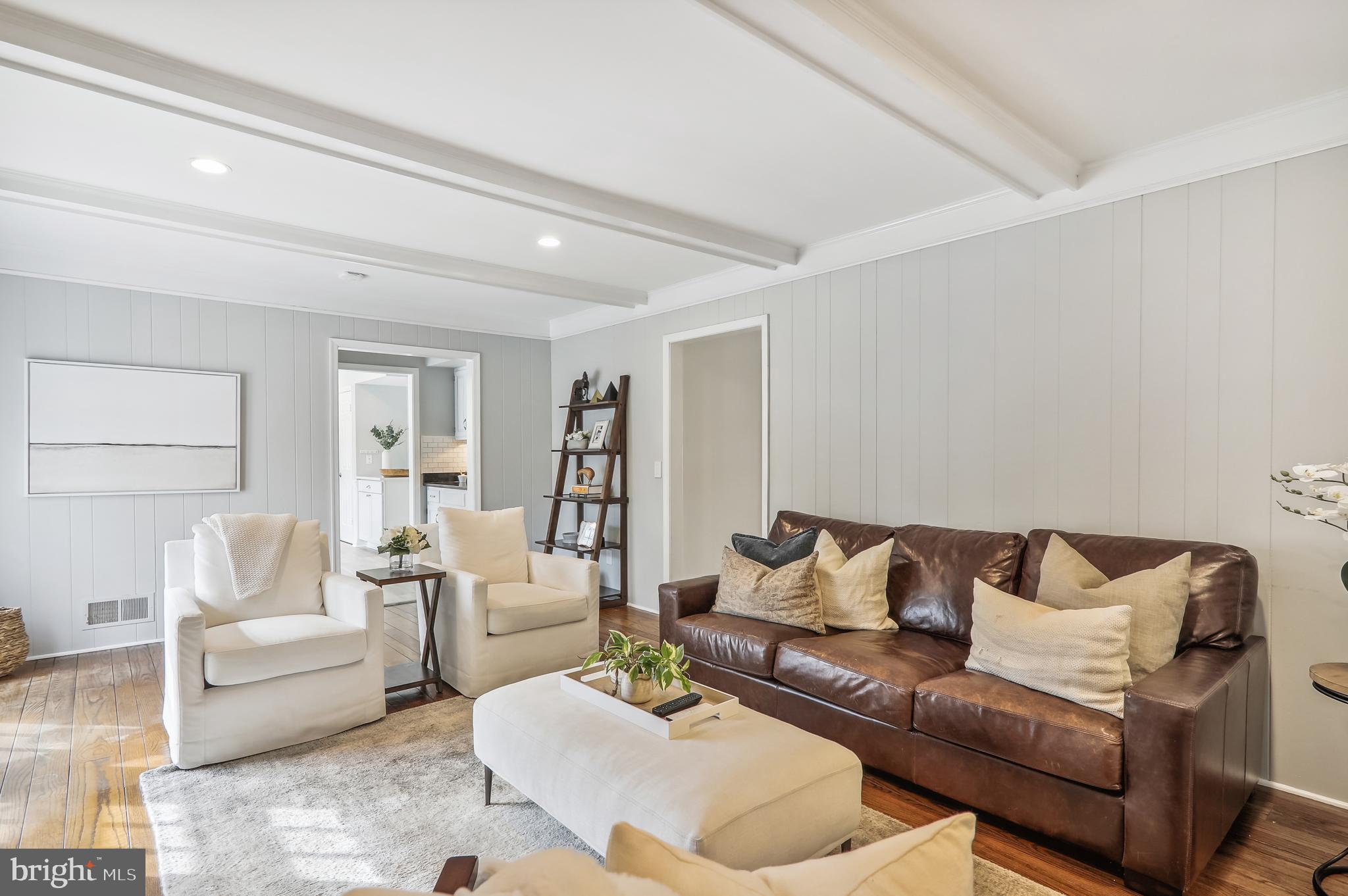 RIVERS EDGE - Residential