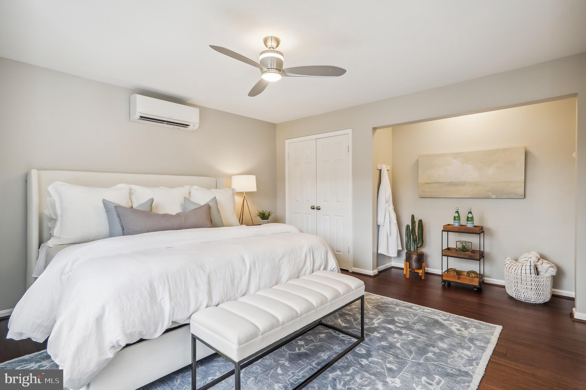 RIVERS EDGE - Residential