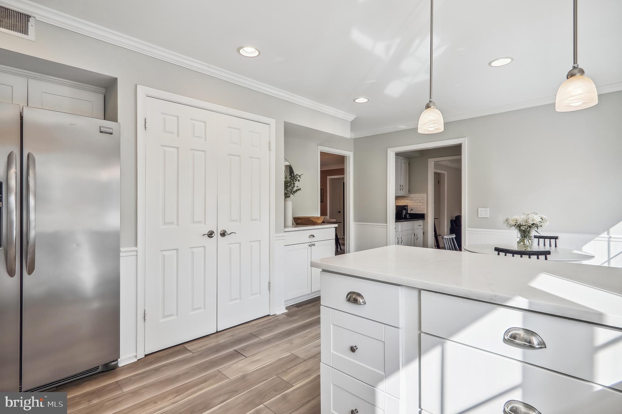 RIVERS EDGE - Residential