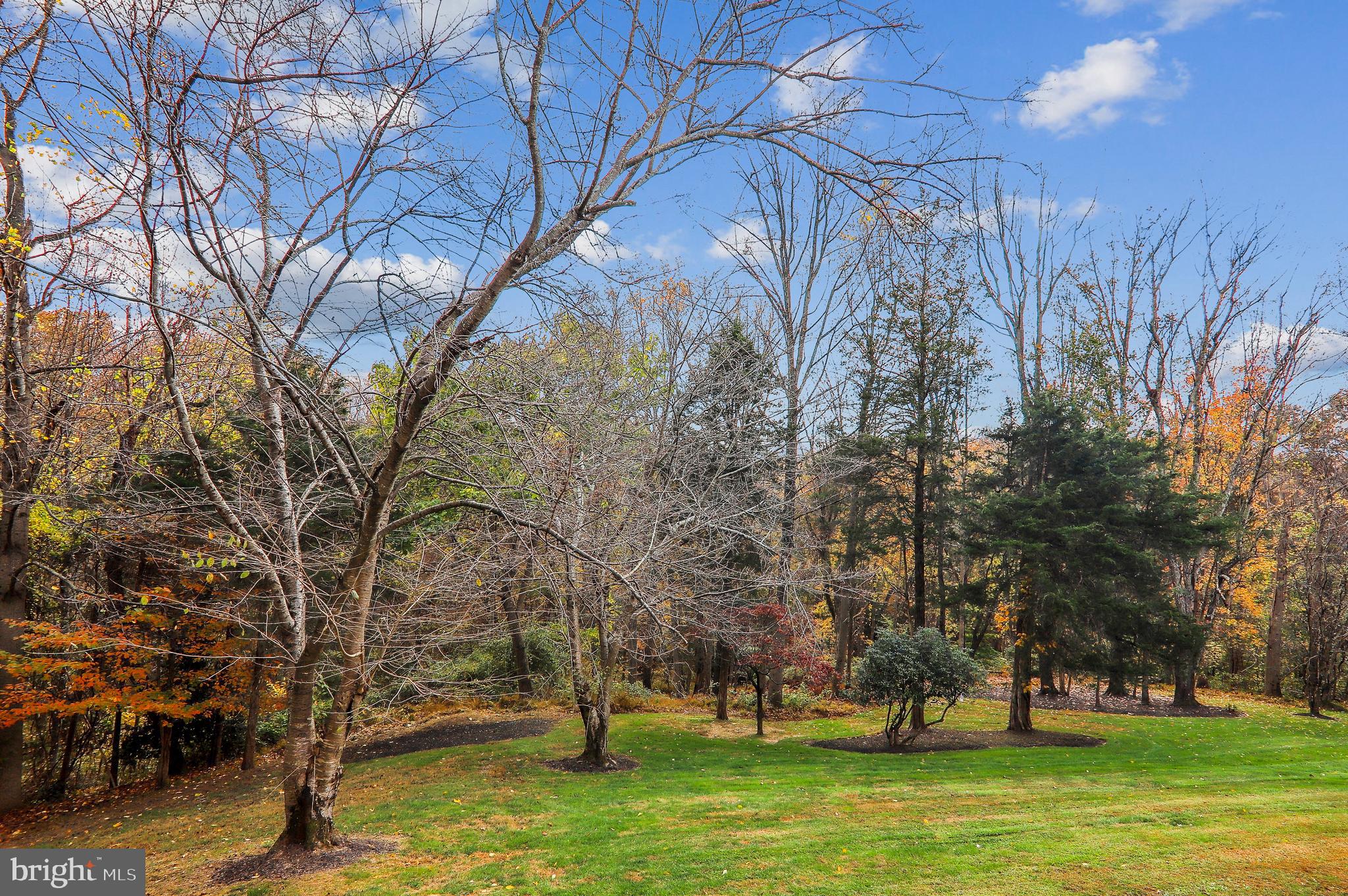 RIVERS EDGE - Residential