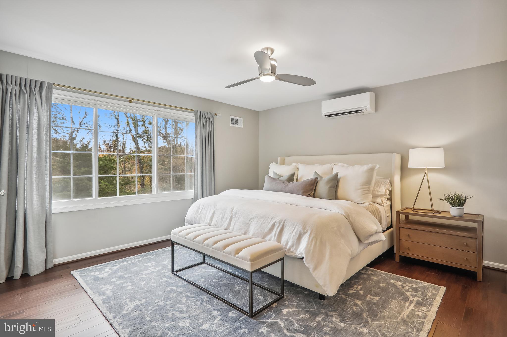 RIVERS EDGE - Residential