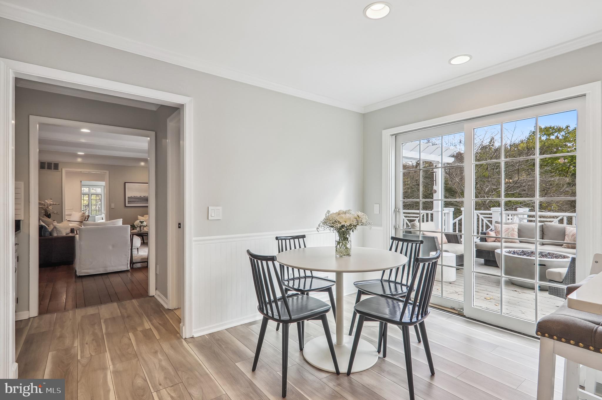 RIVERS EDGE - Residential