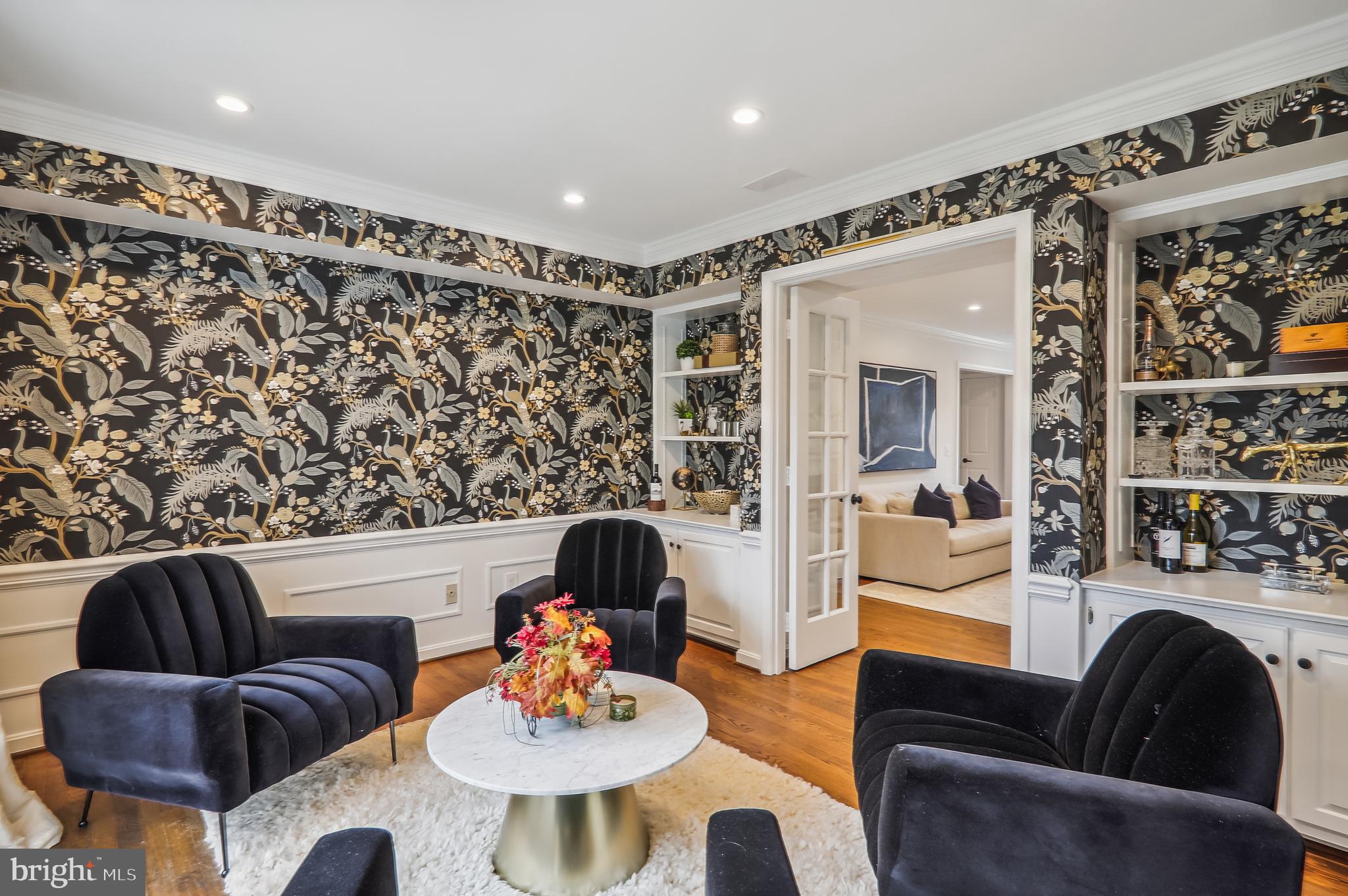 RIVERS EDGE - Residential