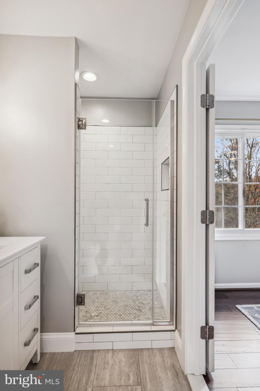 RIVERS EDGE - Residential