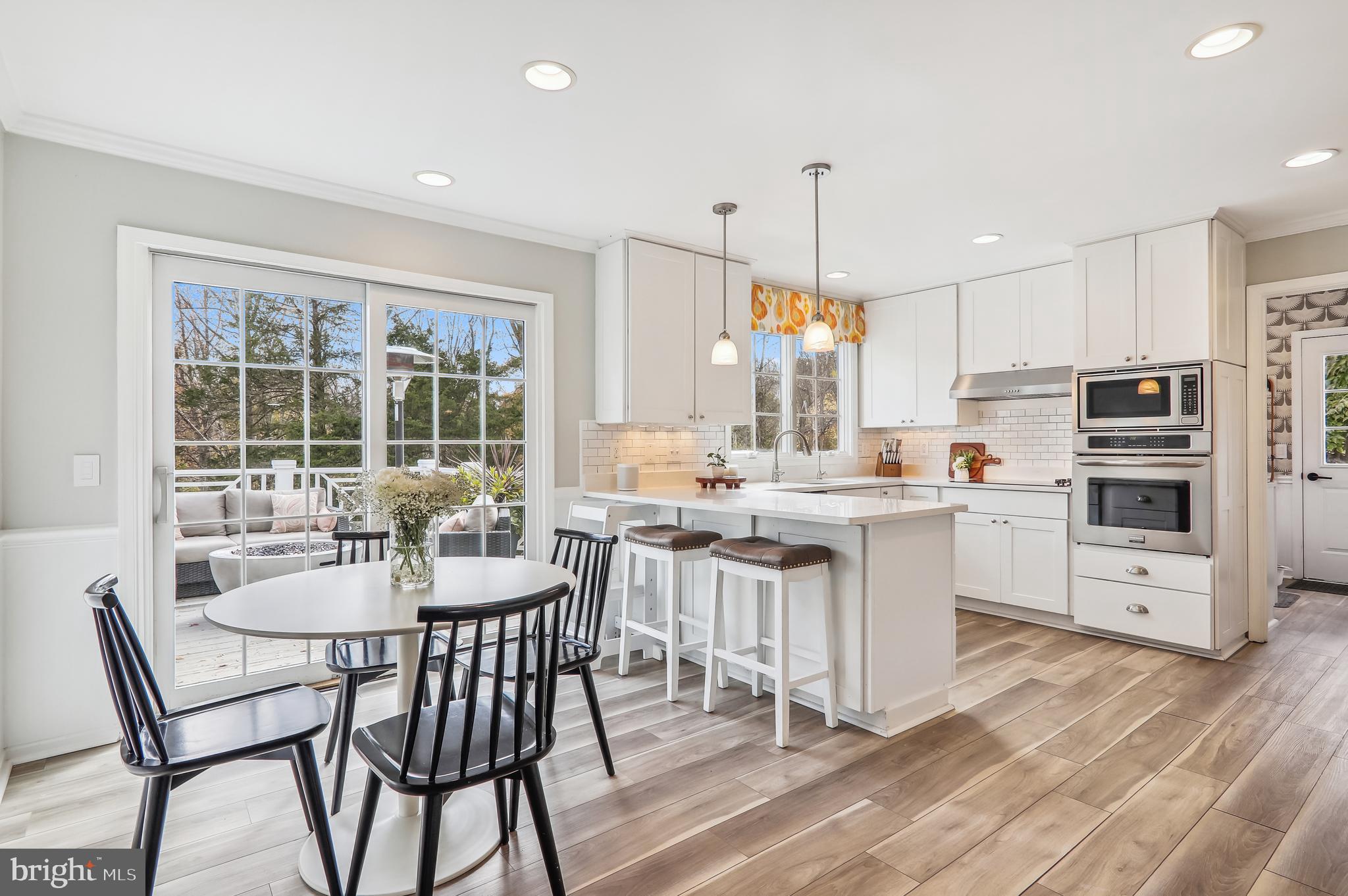 RIVERS EDGE - Residential