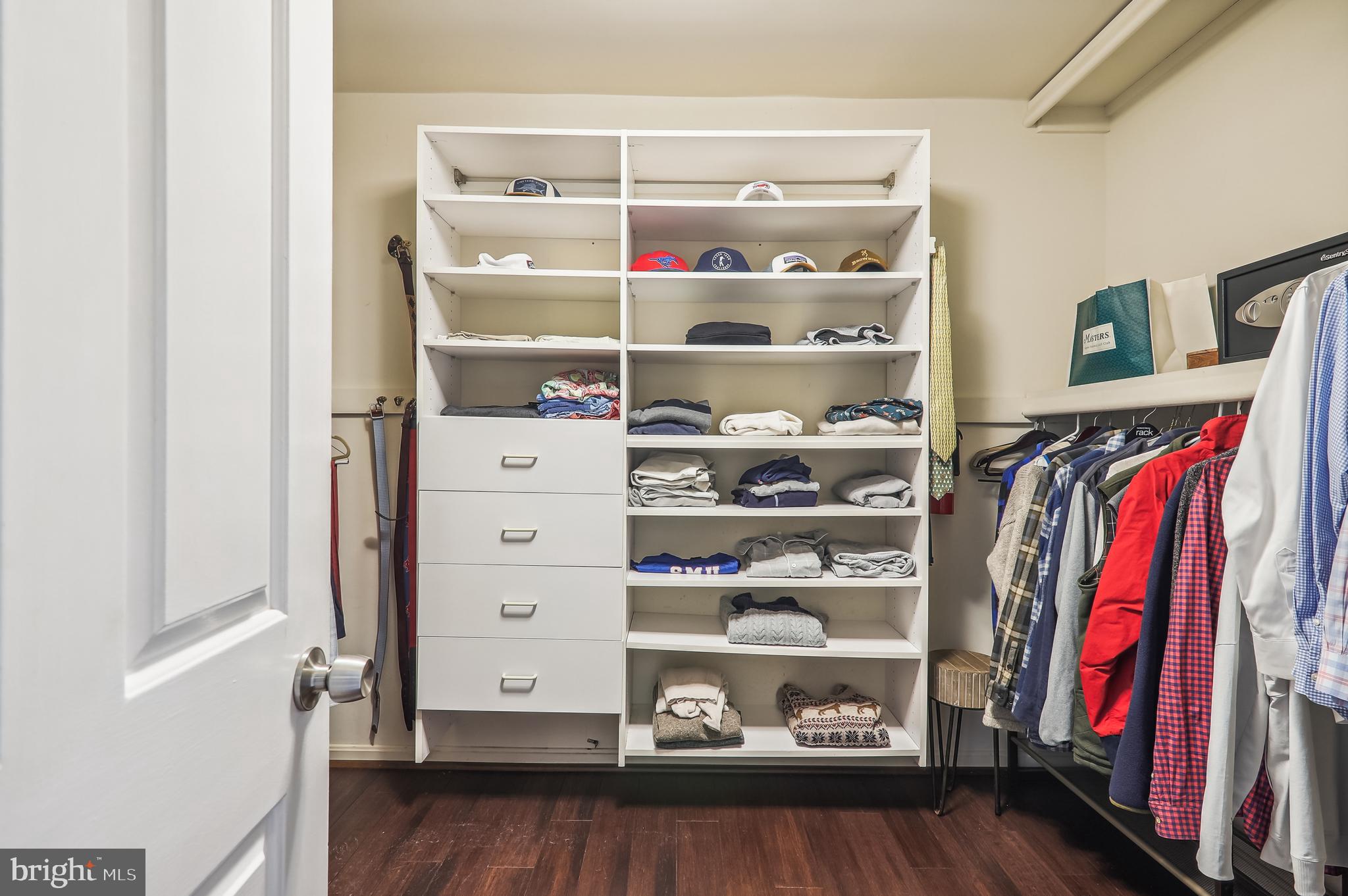 RIVERS EDGE - Residential