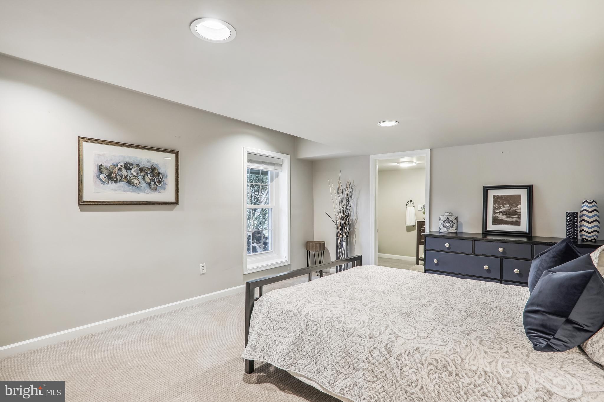 RIVERS EDGE - Residential