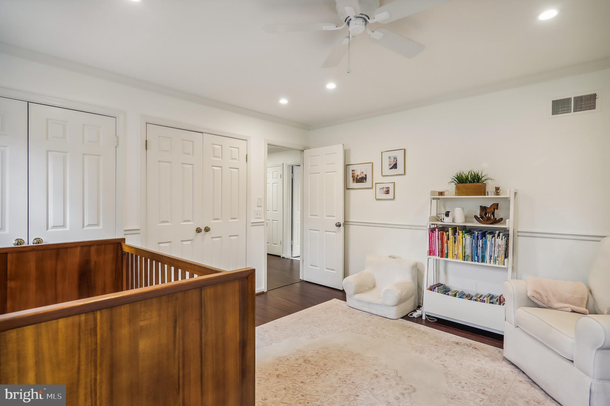 RIVERS EDGE - Residential