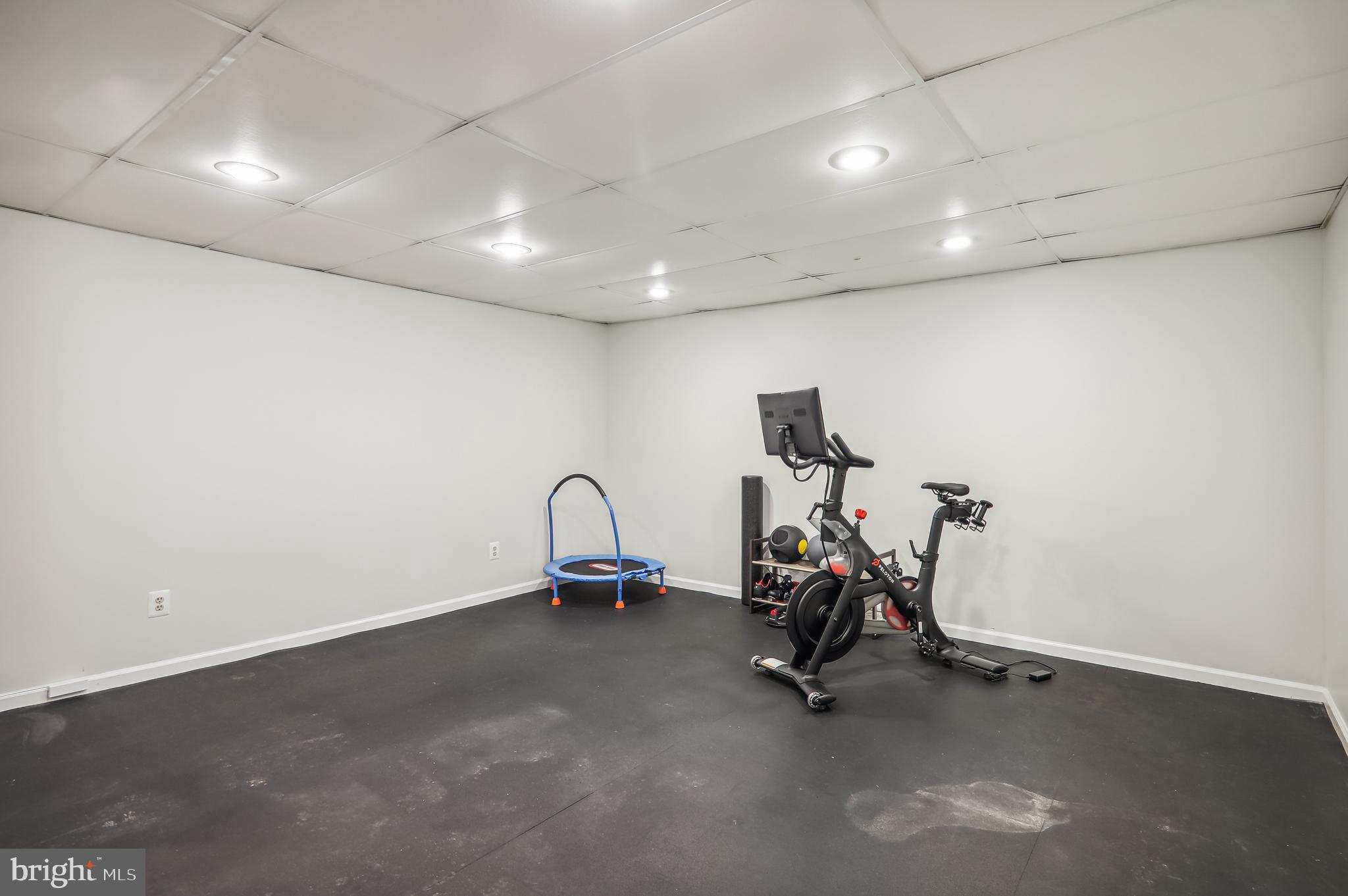 RIVERS EDGE - Residential