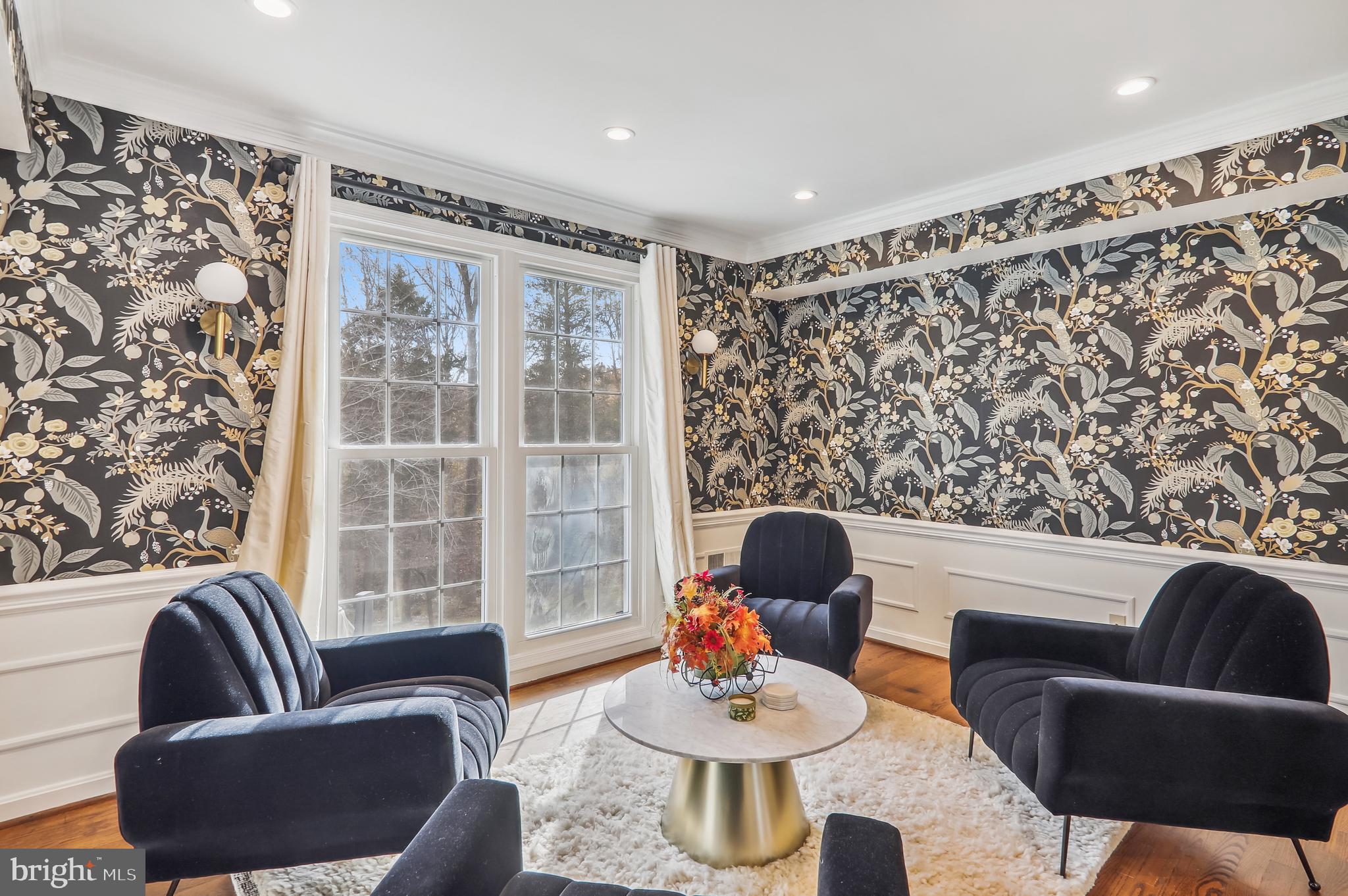 RIVERS EDGE - Residential