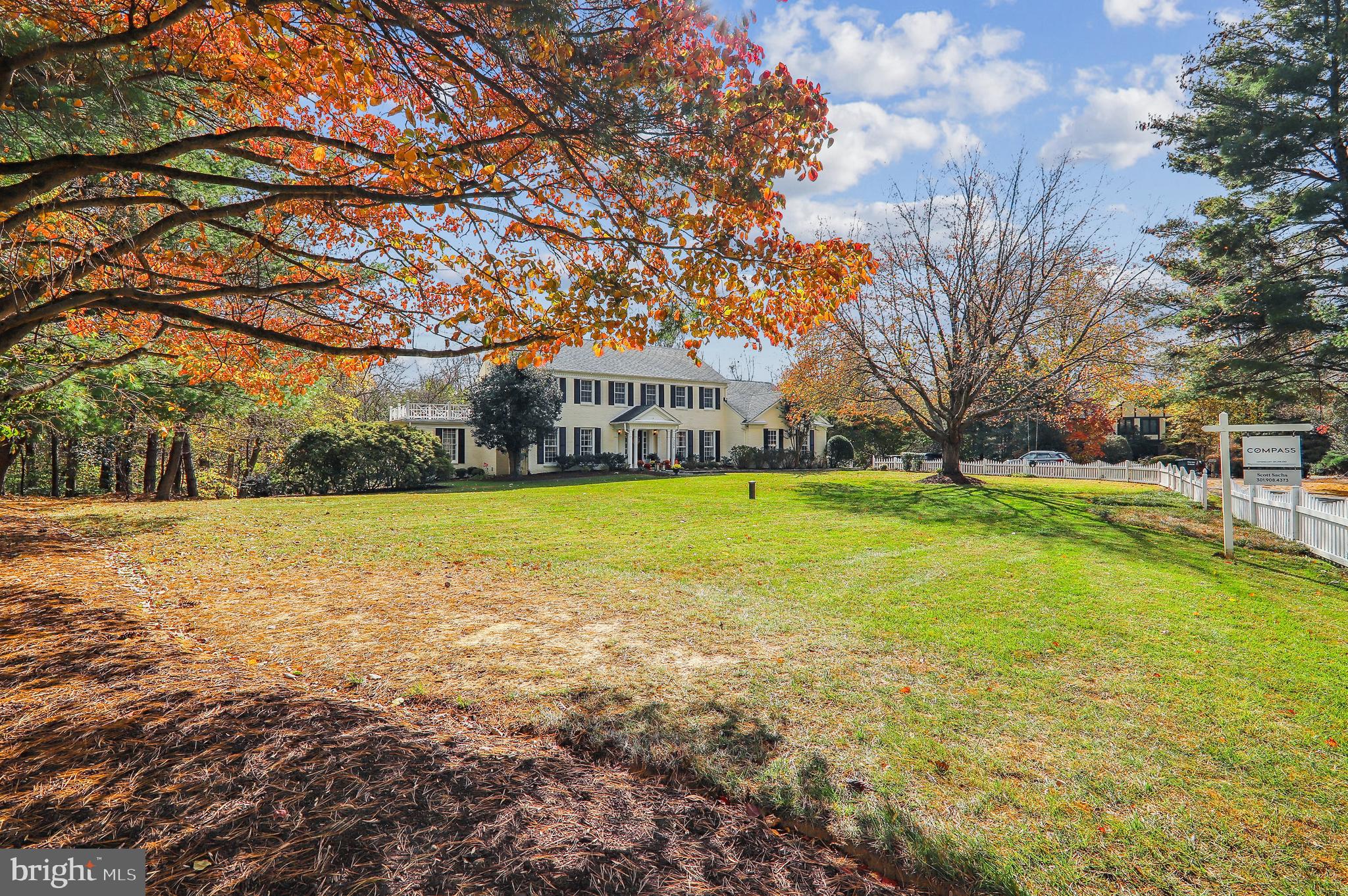 RIVERS EDGE - Residential