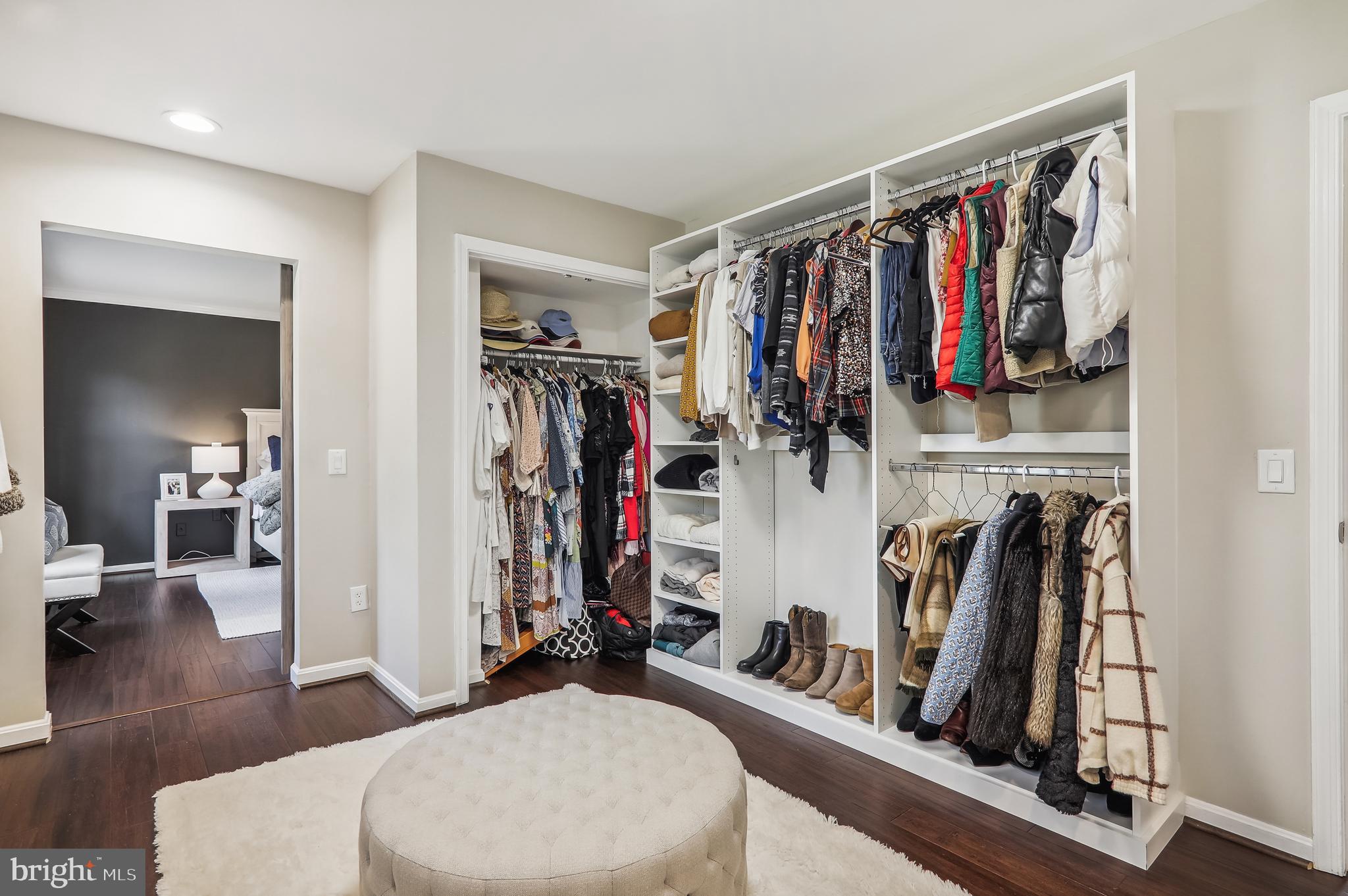 RIVERS EDGE - Residential