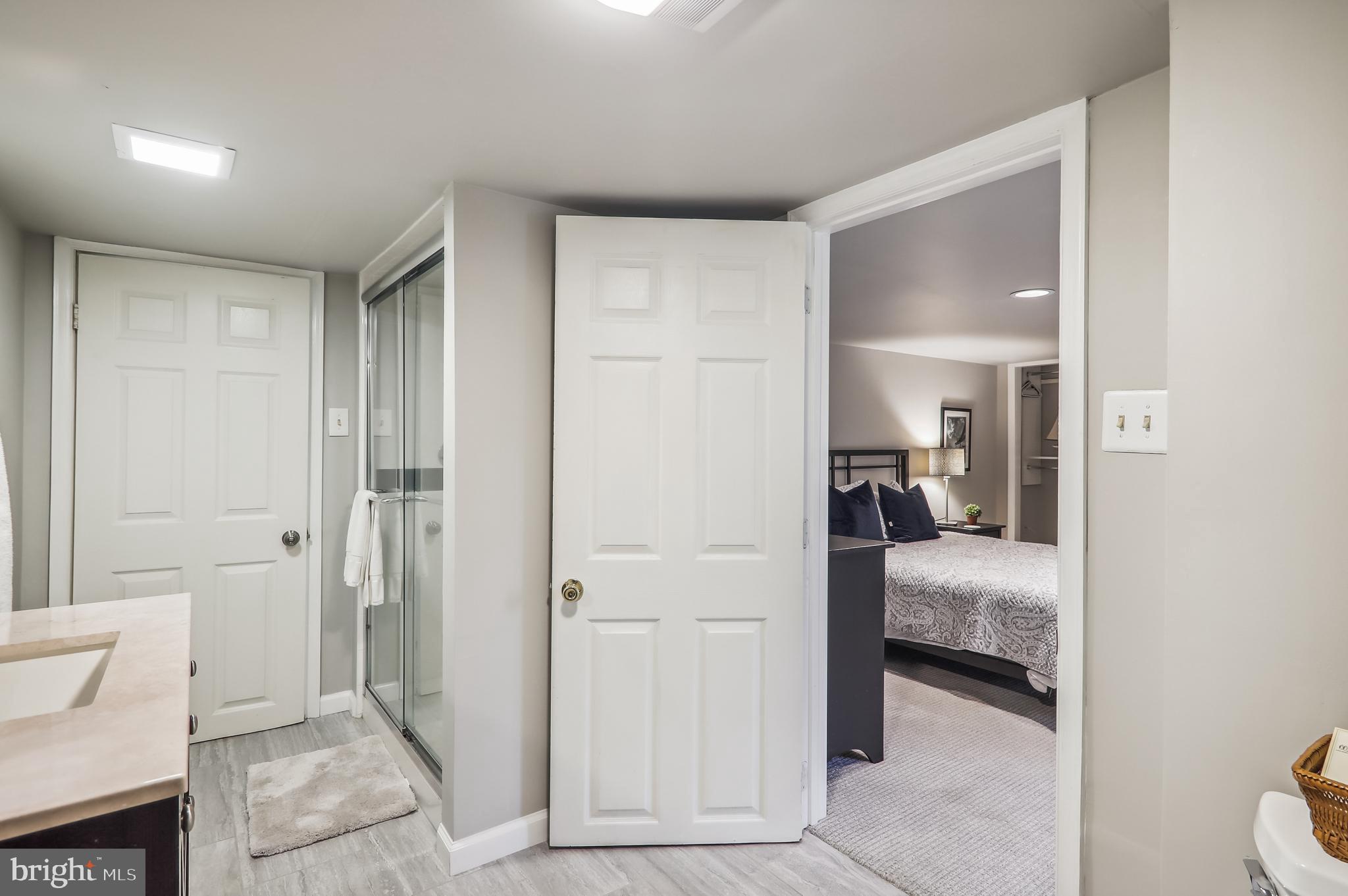 RIVERS EDGE - Residential