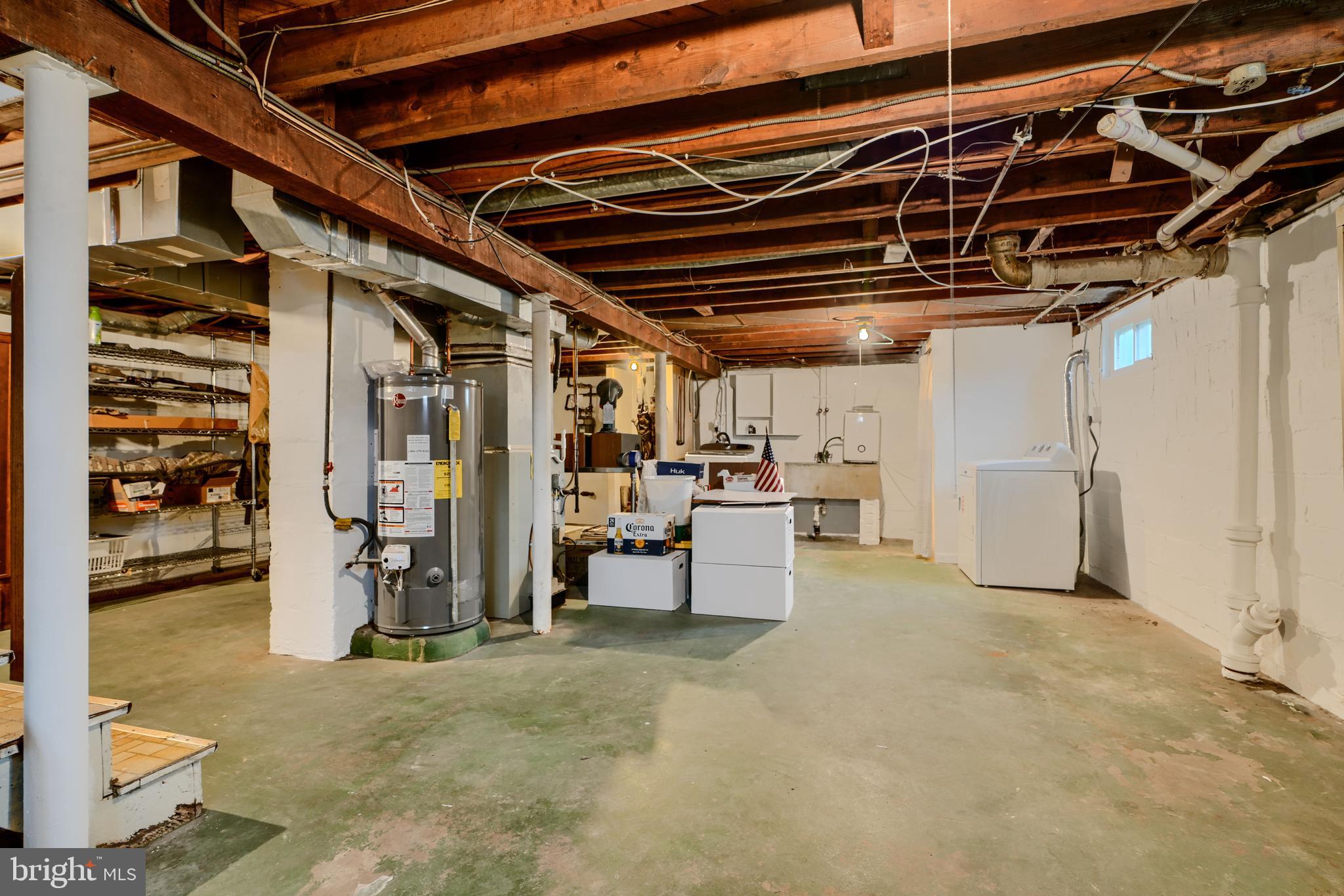 LYNCH POINT - Residential